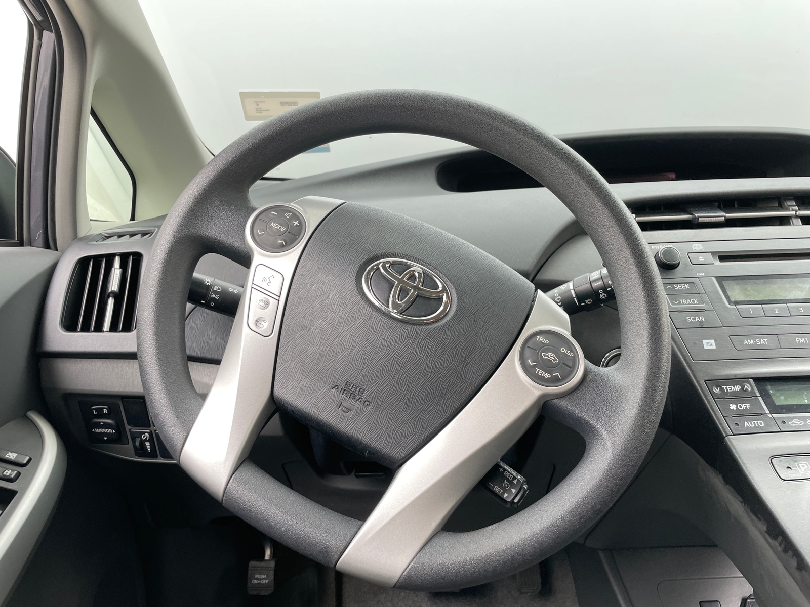 Thumbnail: 2011 Toyota Prius - 5