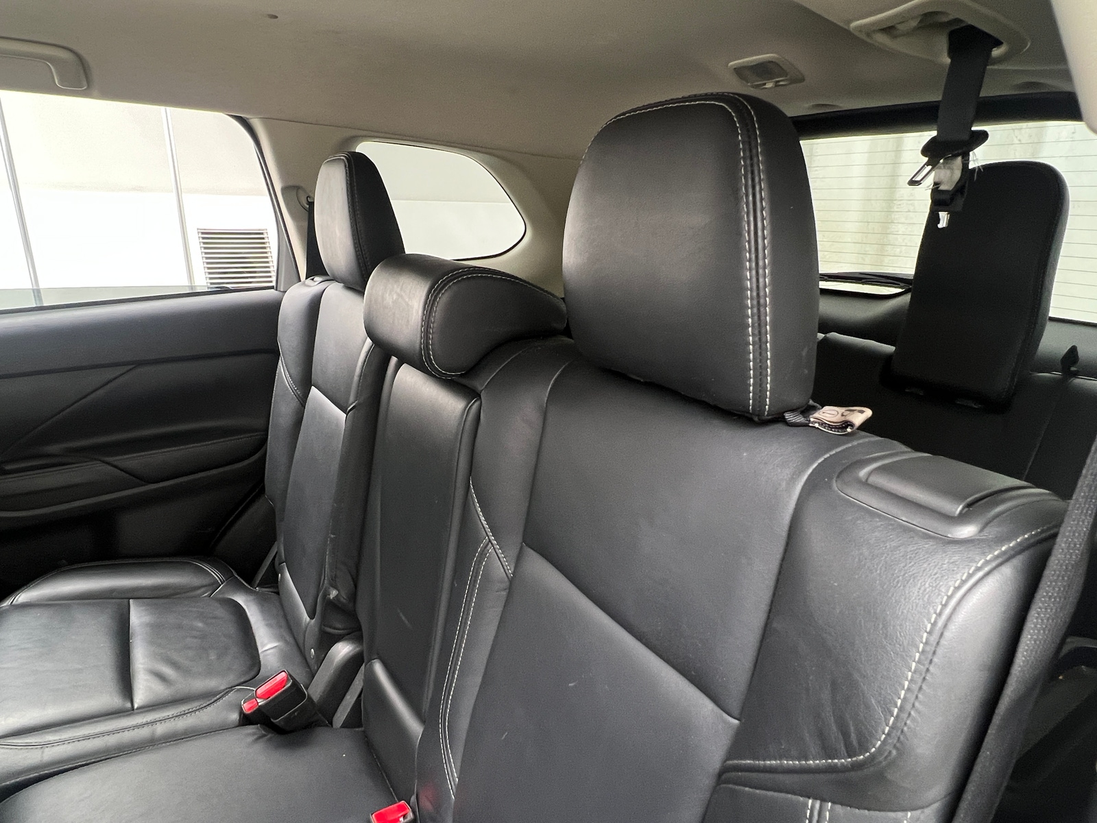 Thumbnail: 2020 Mitsubishi Outlander - 5