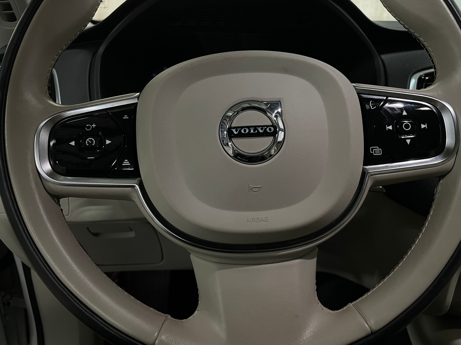 Thumbnail: 2024 Volvo XC90 - 4