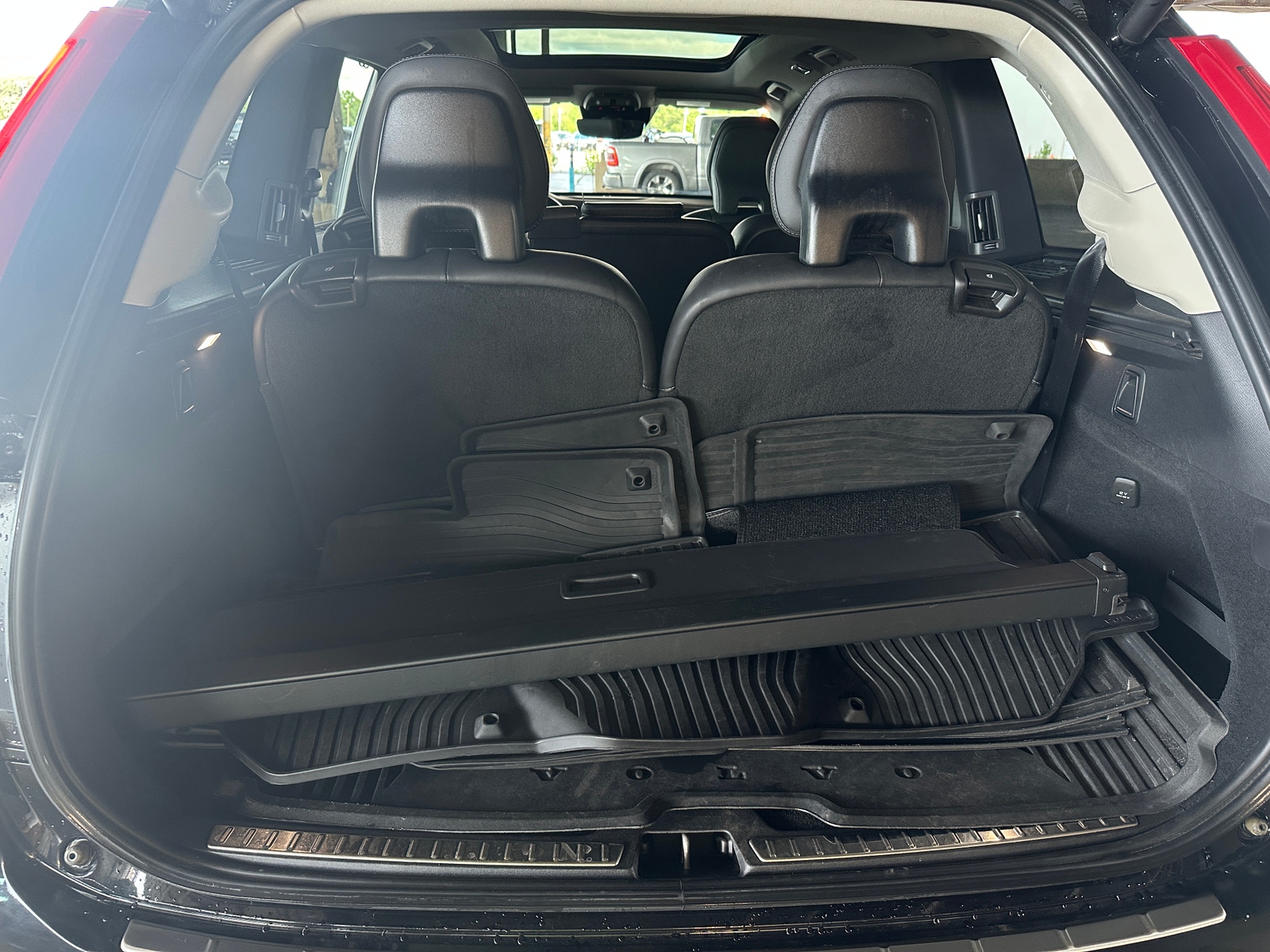 Thumbnail: 2022 Volvo XC90 - 6