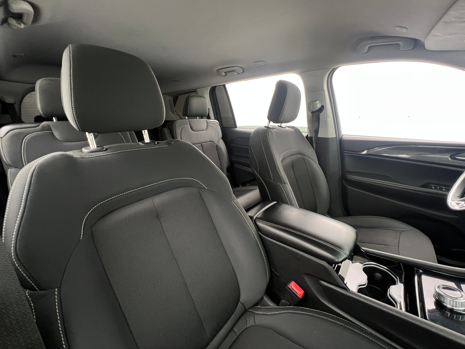 Thumbnail: 2022 Jeep Grand Cherokee L - 2