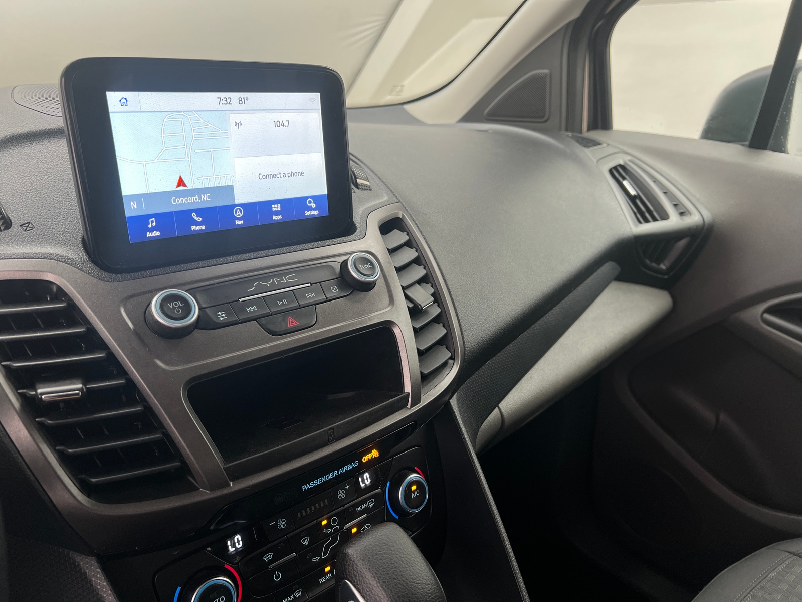 Thumbnail: 2020 Ford Transit Series - 4