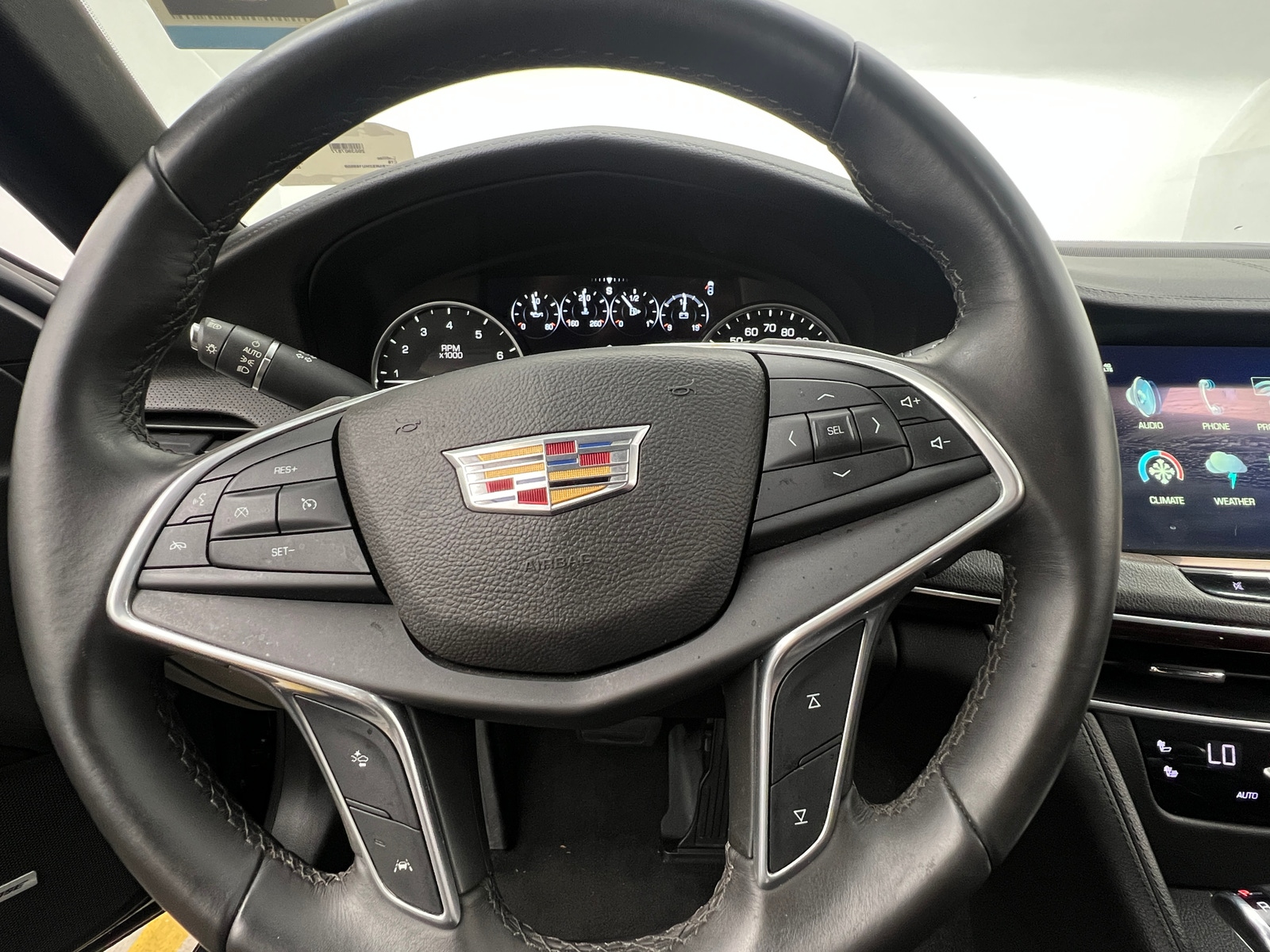 Thumbnail: 2017 Cadillac CT6 - 4