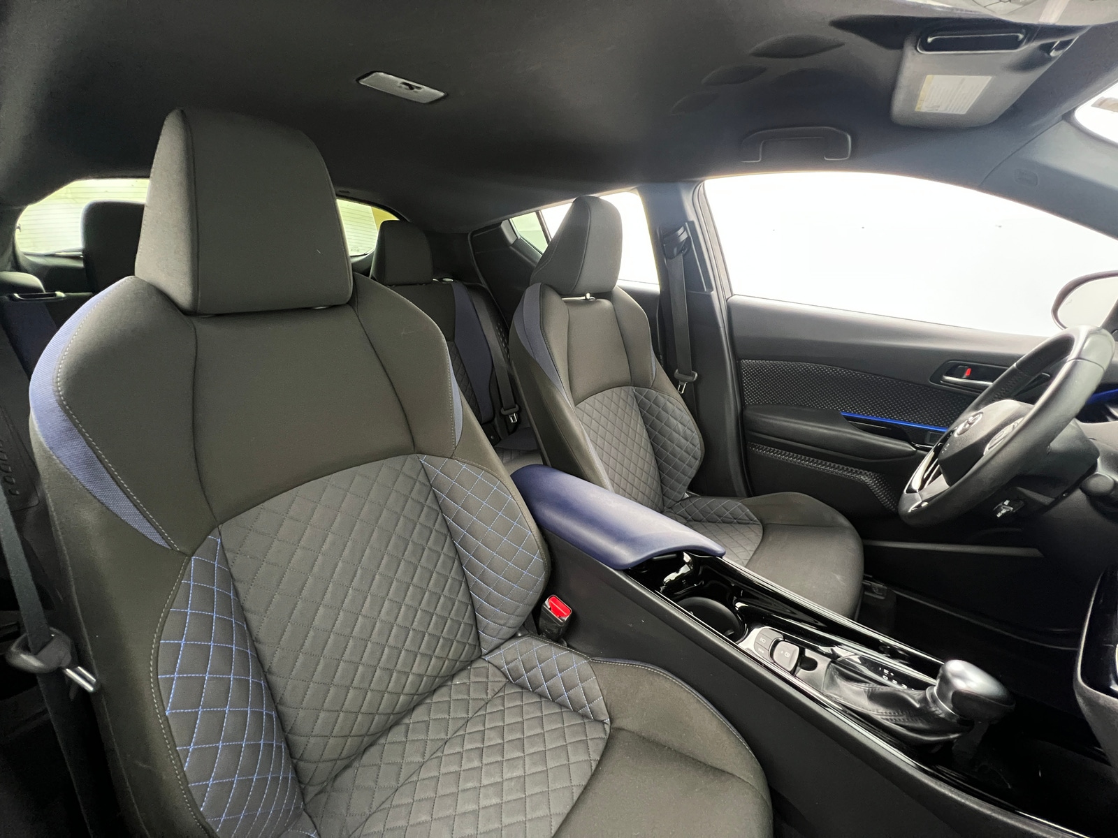 Thumbnail: 2020 Toyota C-HR - 2