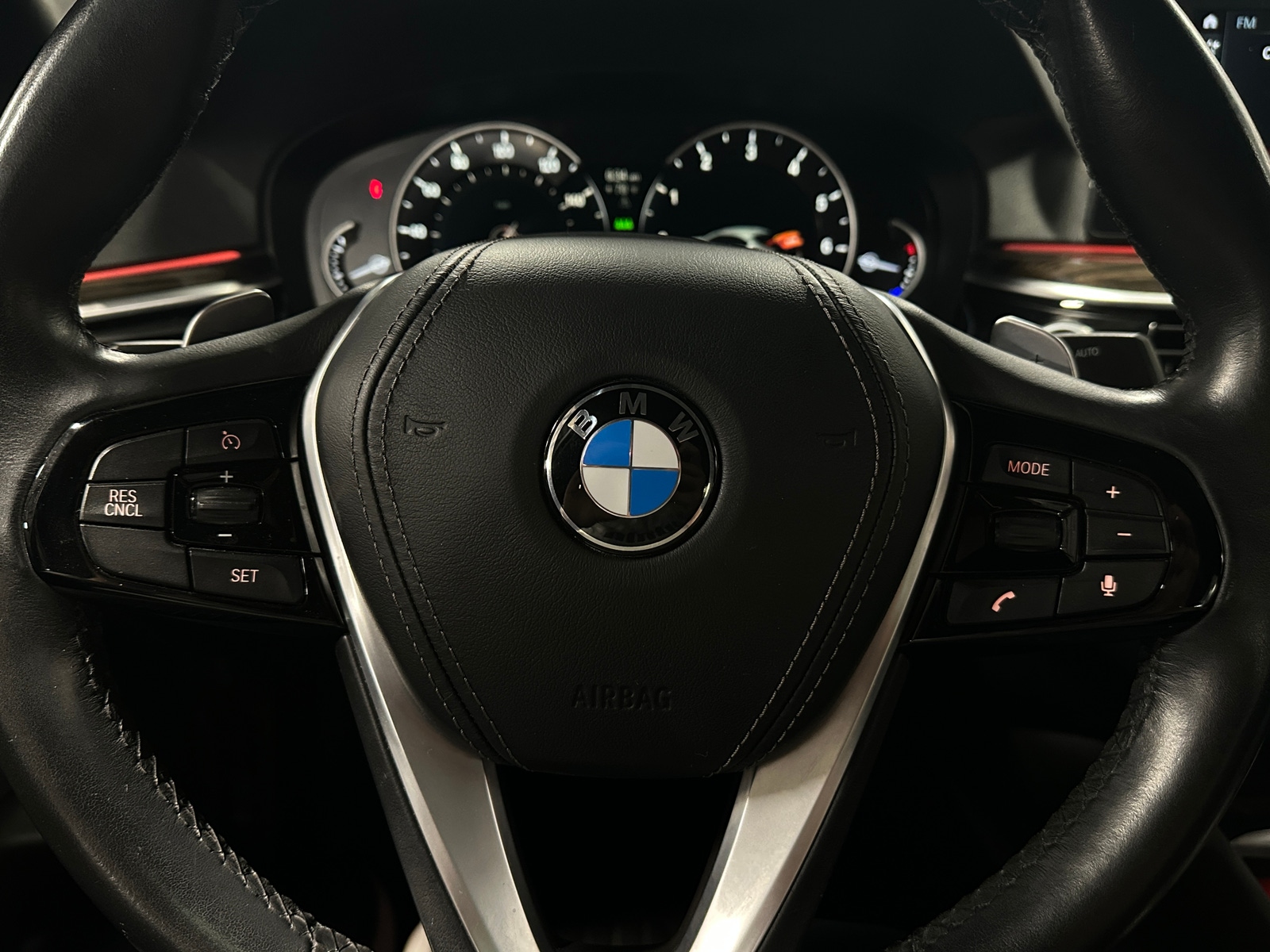 Thumbnail: 2018 BMW 5 Series - 4