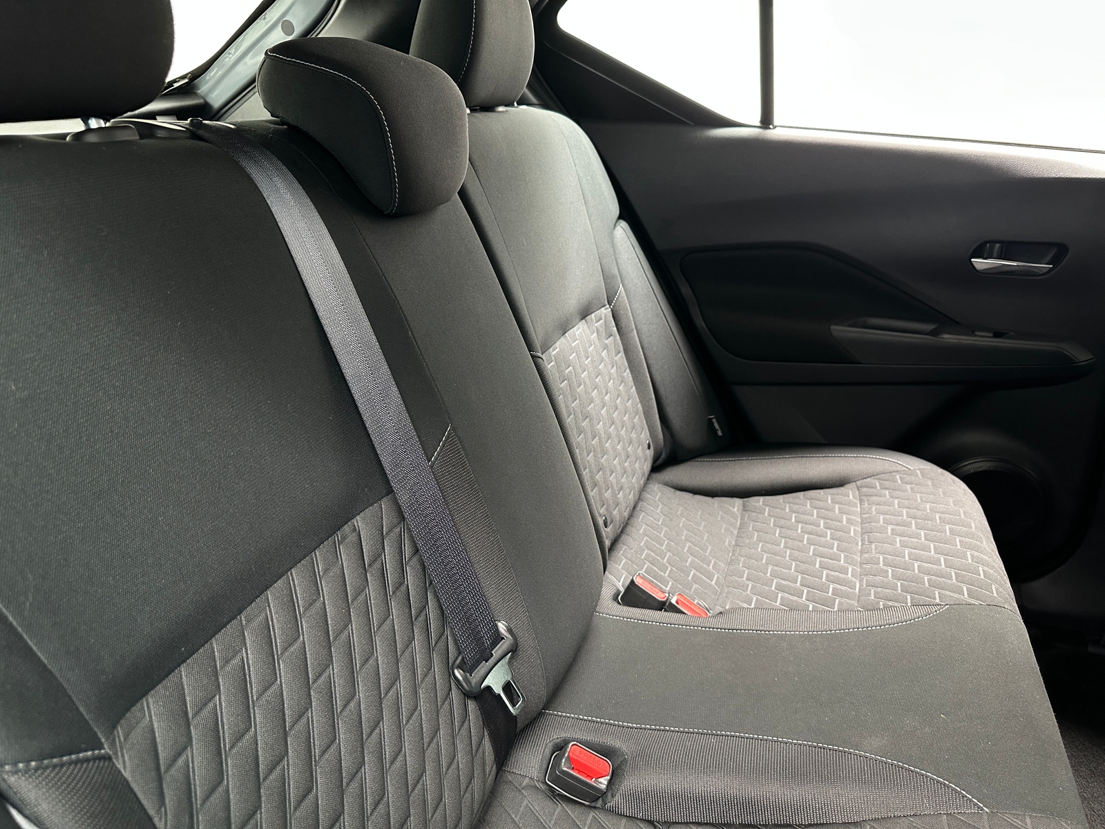 Thumbnail: 2021 Nissan Kicks - 6
