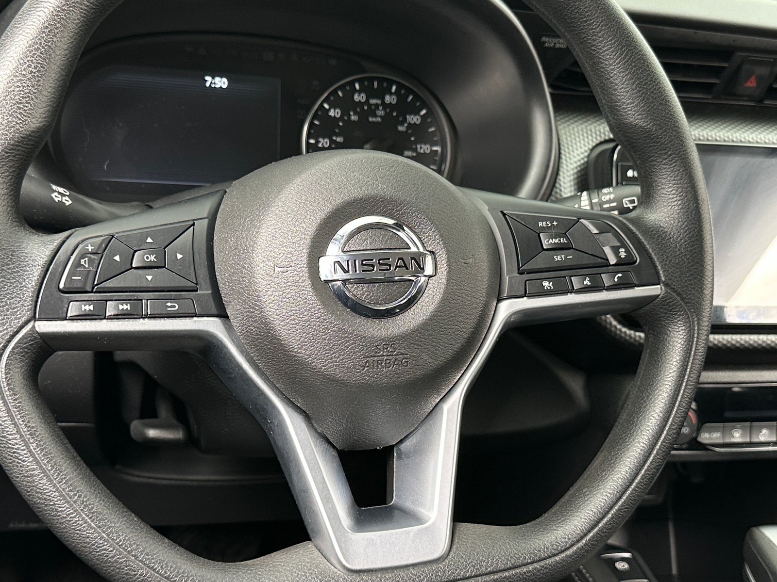 Thumbnail: 2021 Nissan Kicks - 5