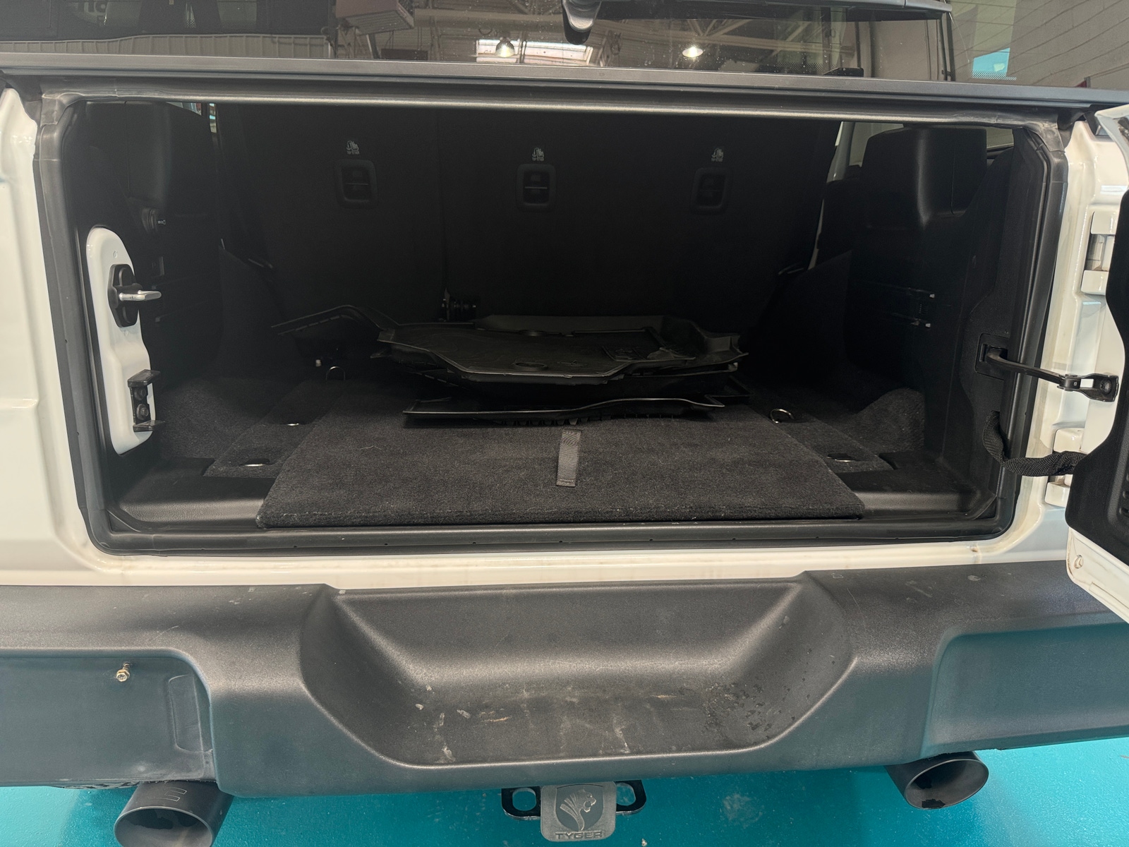 Thumbnail: 2020 Jeep Wrangler - 7