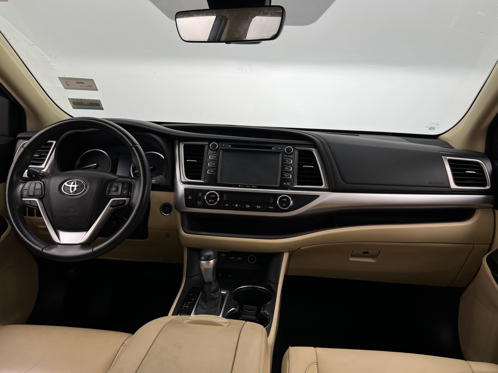 Thumbnail: 2019 Toyota Highlander - 2