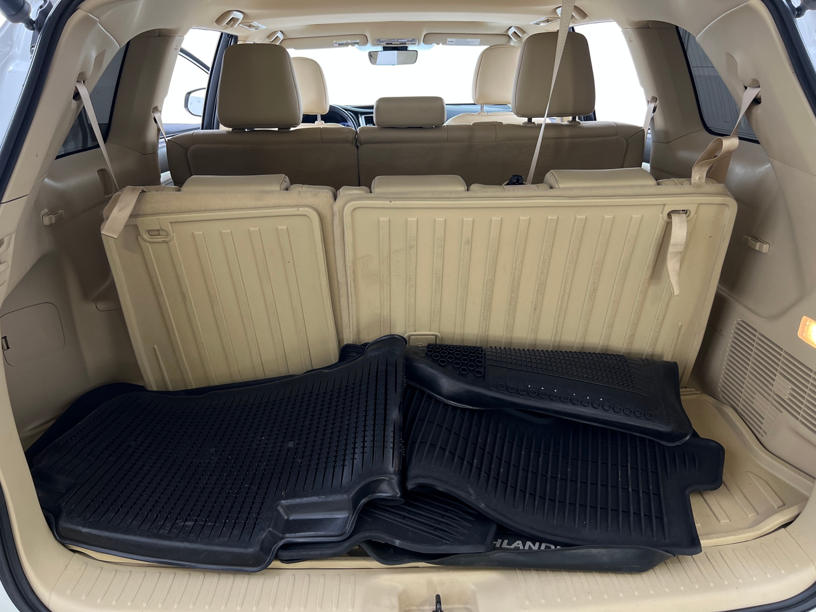 Thumbnail: 2019 Toyota Highlander - 6