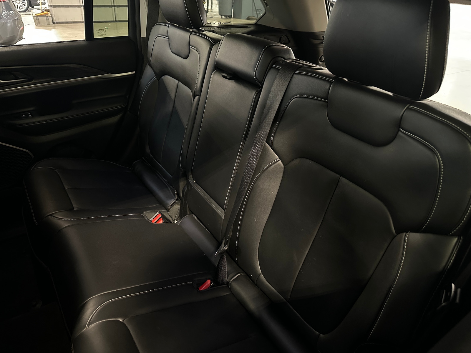 Thumbnail: 2022 Jeep Grand Cherokee - 5