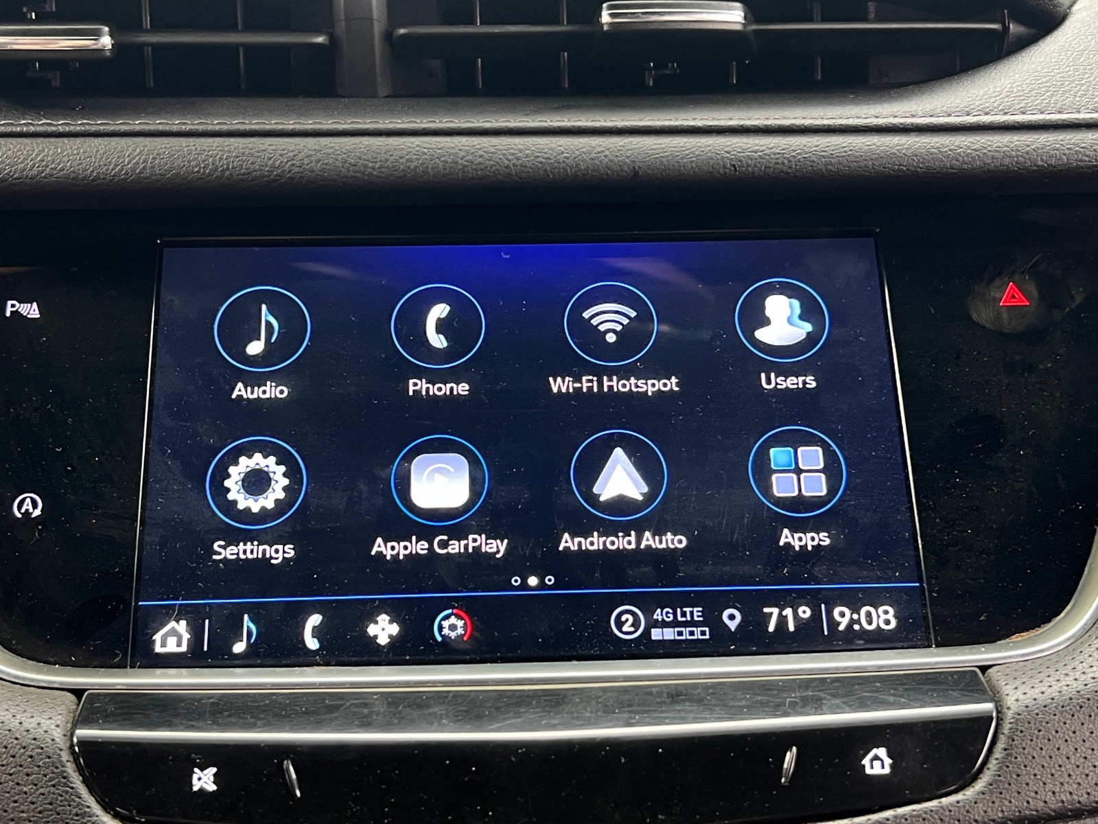 Thumbnail: 2022 Cadillac XT5 - 3