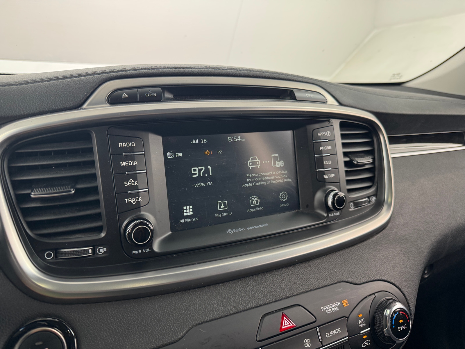 Thumbnail: 2017 Kia Sorento - 3
