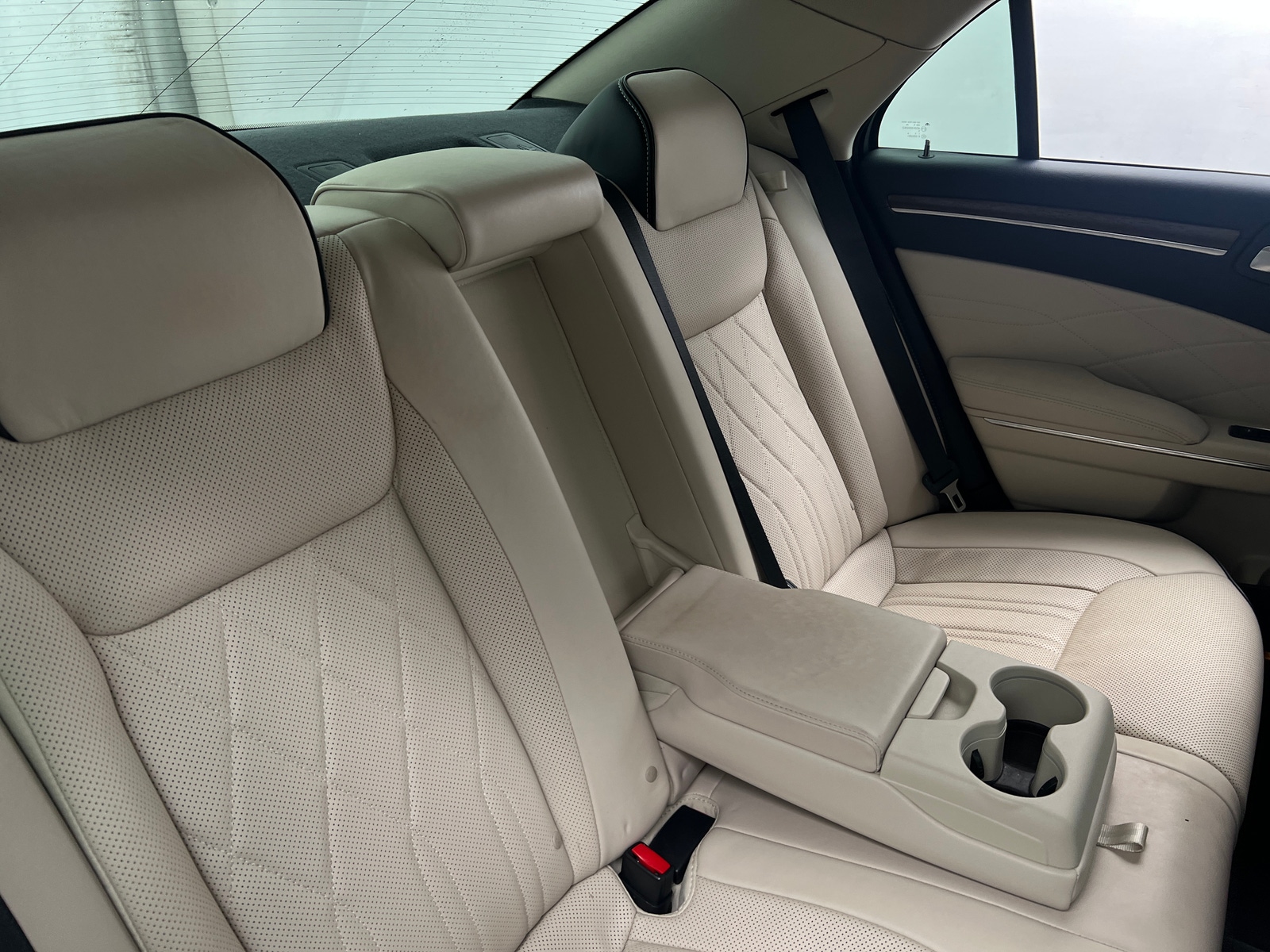 Thumbnail: 2016 Chrysler 300 - 5