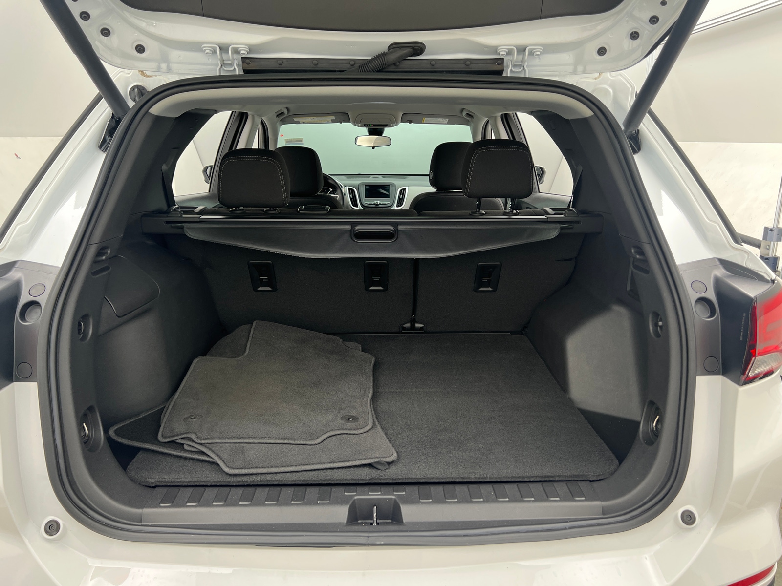 Thumbnail: 2023 Chevrolet Equinox - 7