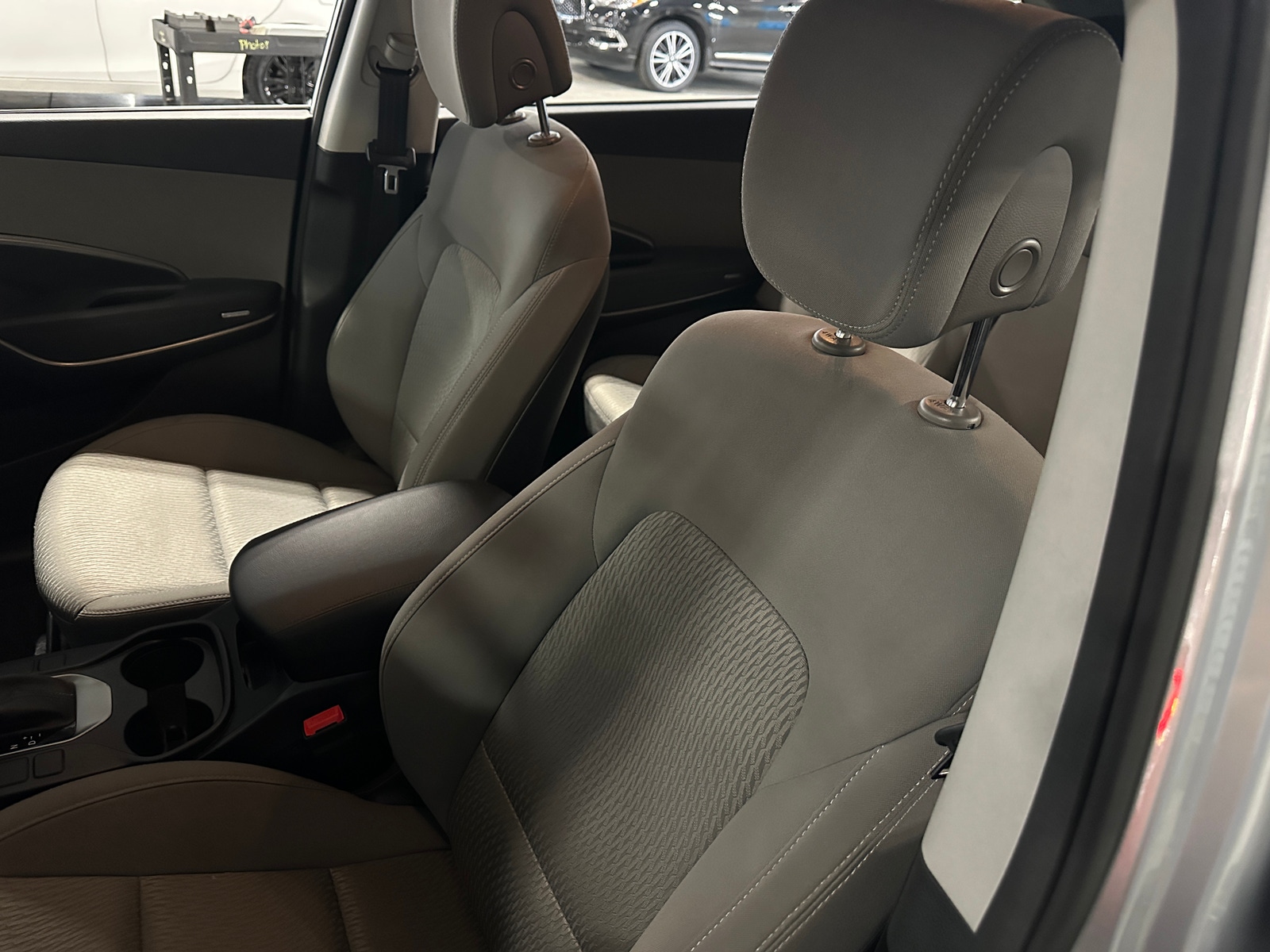 Thumbnail: 2018 Hyundai Santa Fe - 2