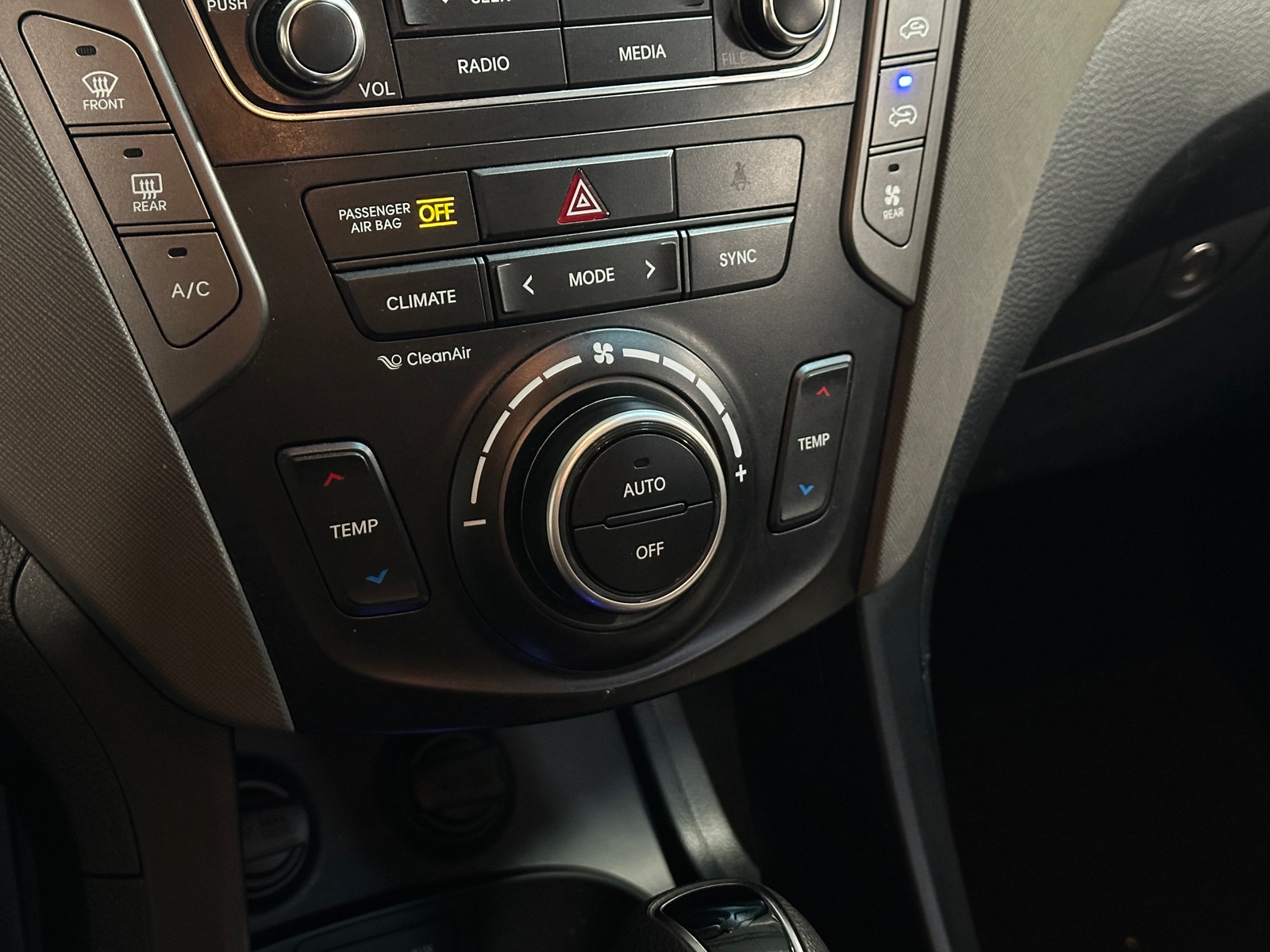 Thumbnail: 2018 Hyundai Santa Fe - 4