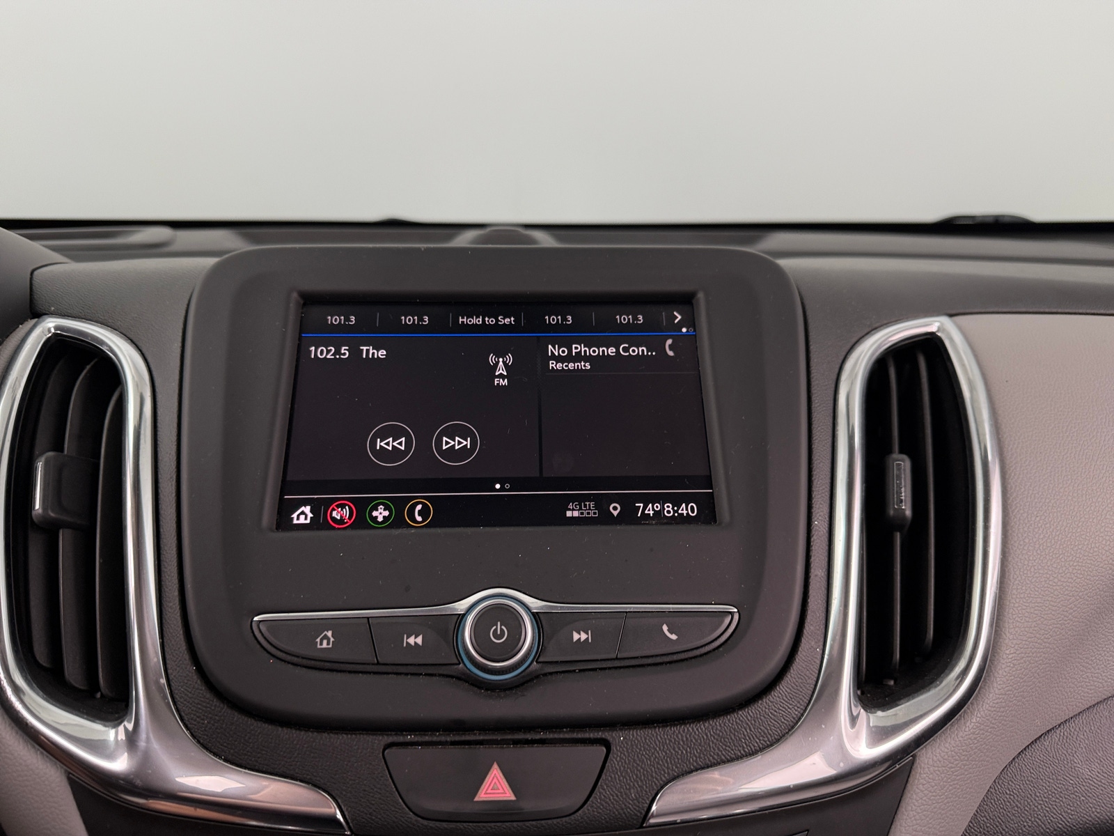 Thumbnail: 2020 Chevrolet Equinox - 4