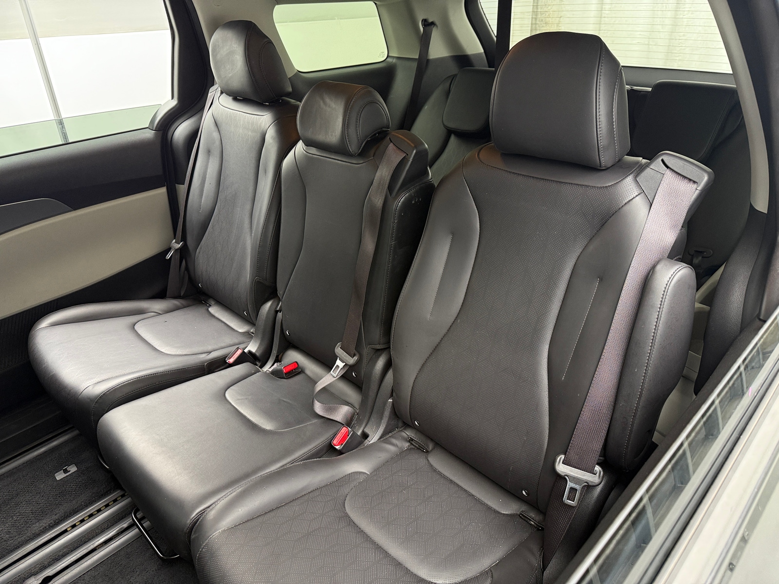 Thumbnail: 2022 Kia Carnival - 6