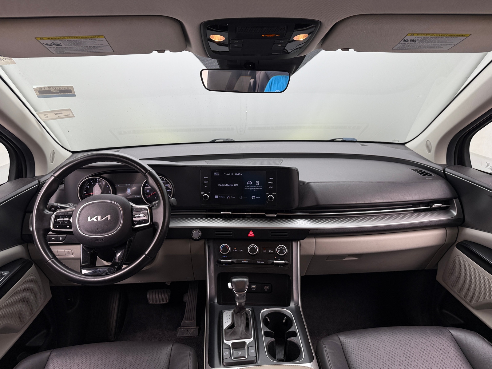 Thumbnail: 2022 Kia Carnival - 3