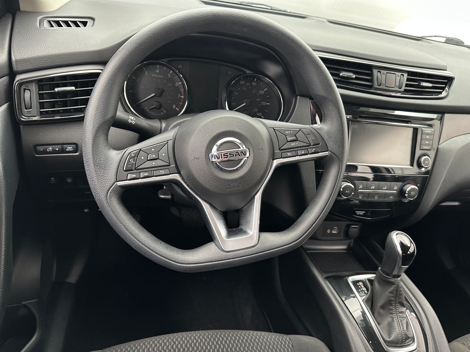 Thumbnail: 2020 Nissan Rogue Sport - 5