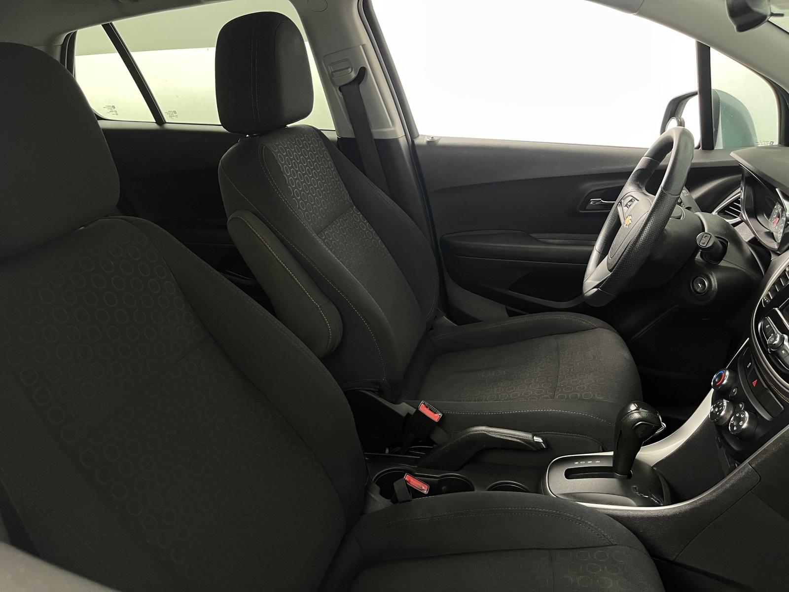 Thumbnail: 2020 Chevrolet Trax - 2