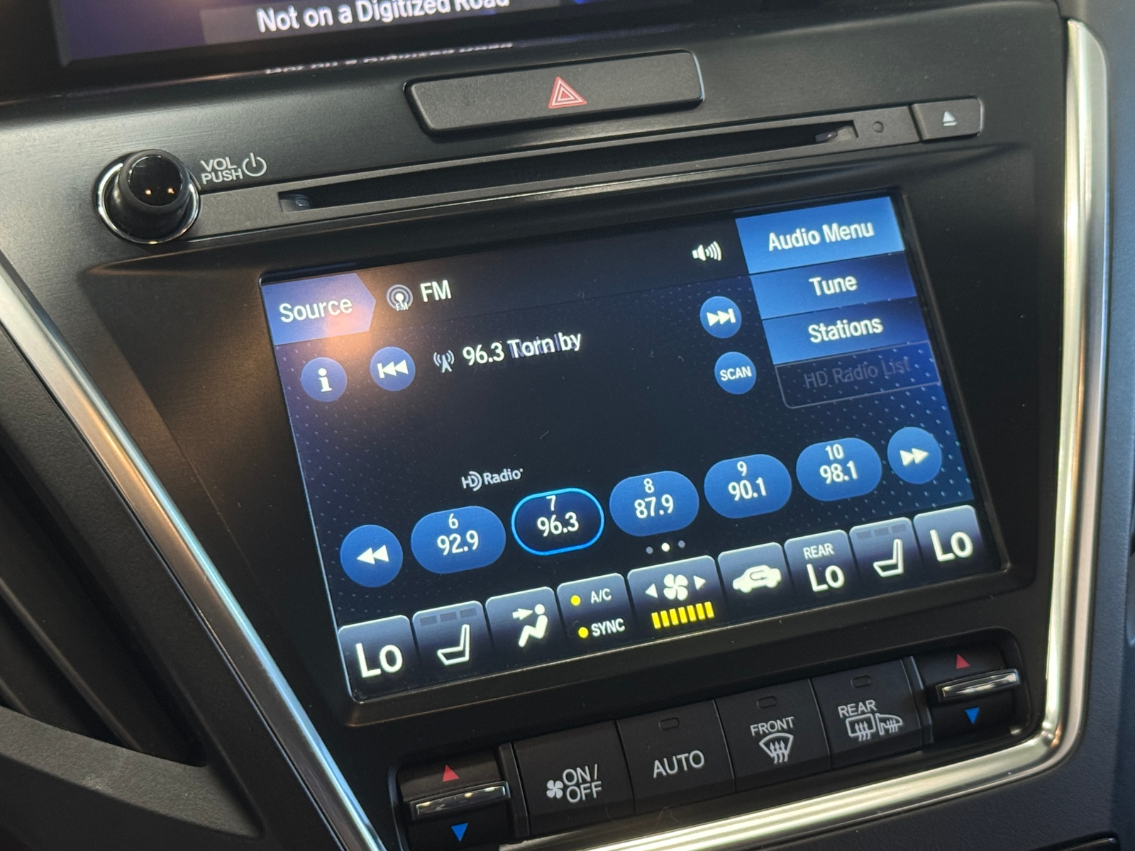 Thumbnail: 2020 Acura MDX - 3