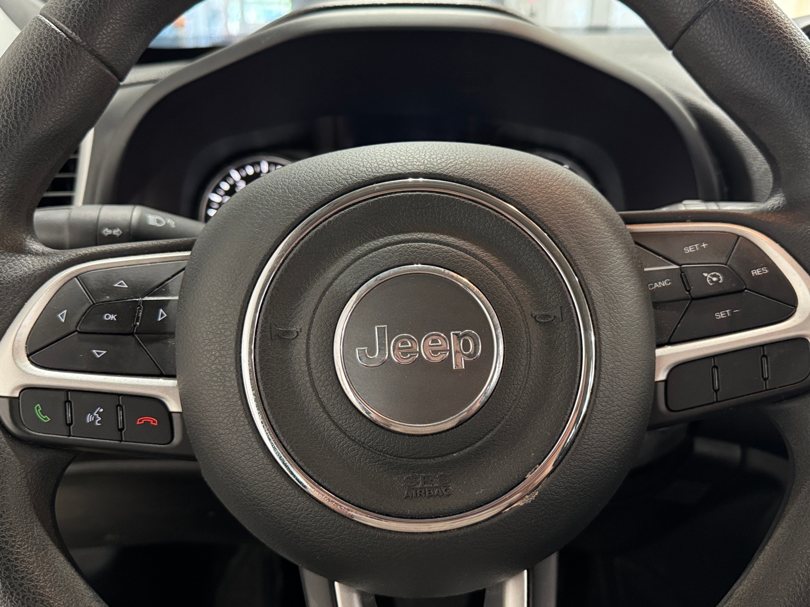 Thumbnail: 2019 Jeep Renegade - 5