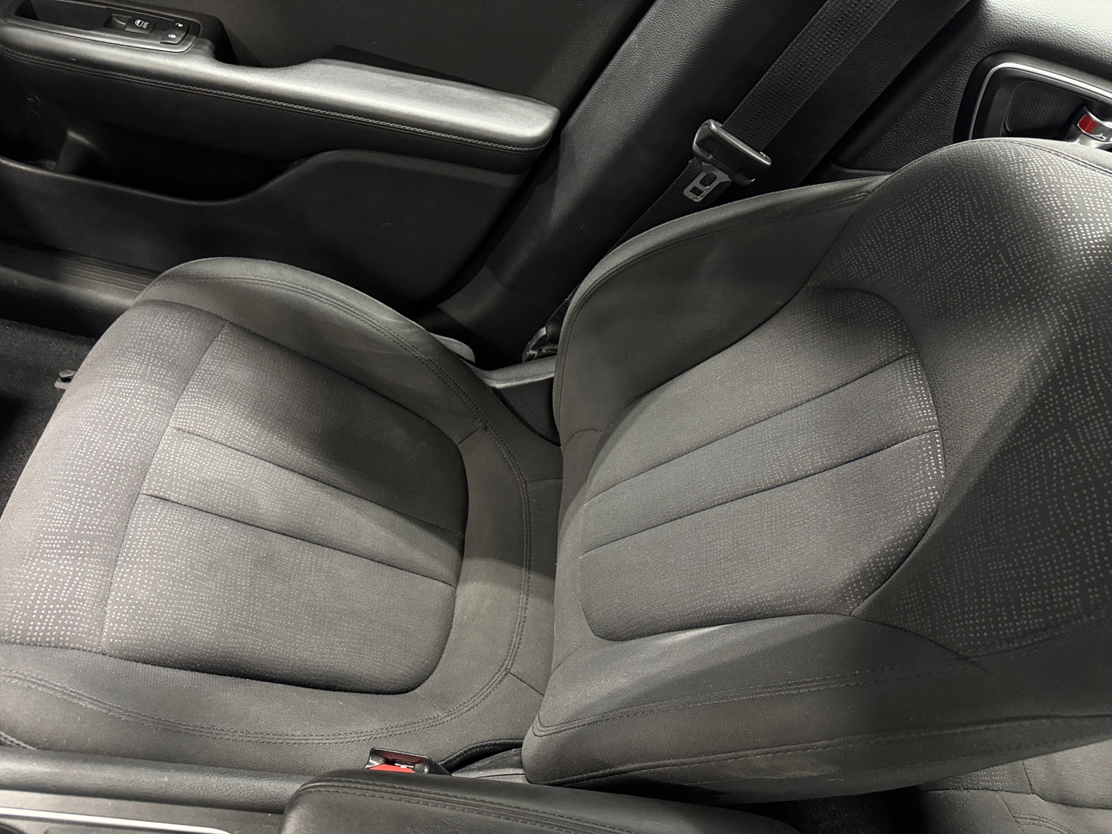 Thumbnail: 2015 Chrysler 200 - 2