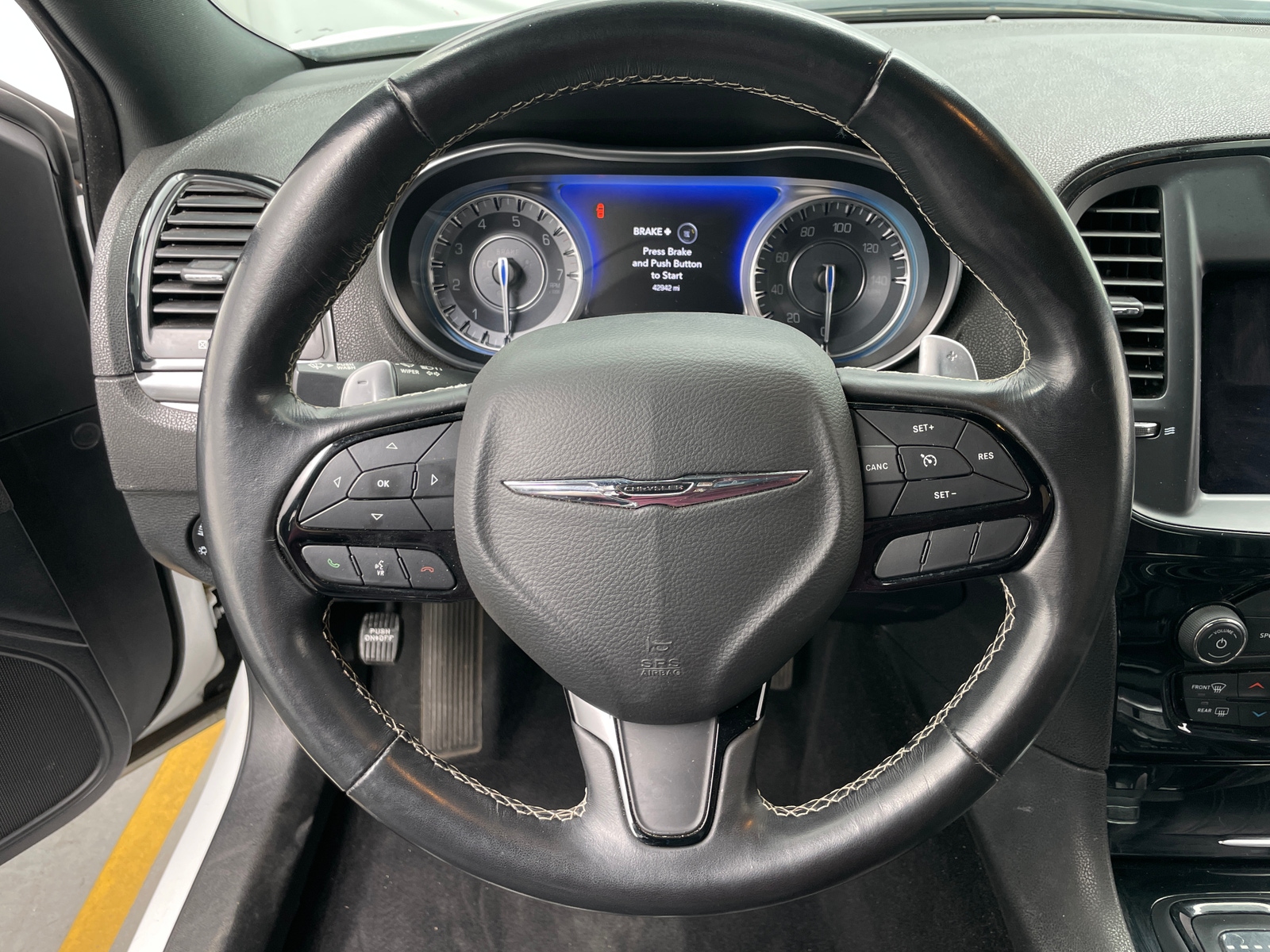 Thumbnail: 2021 Chrysler 300 - 4