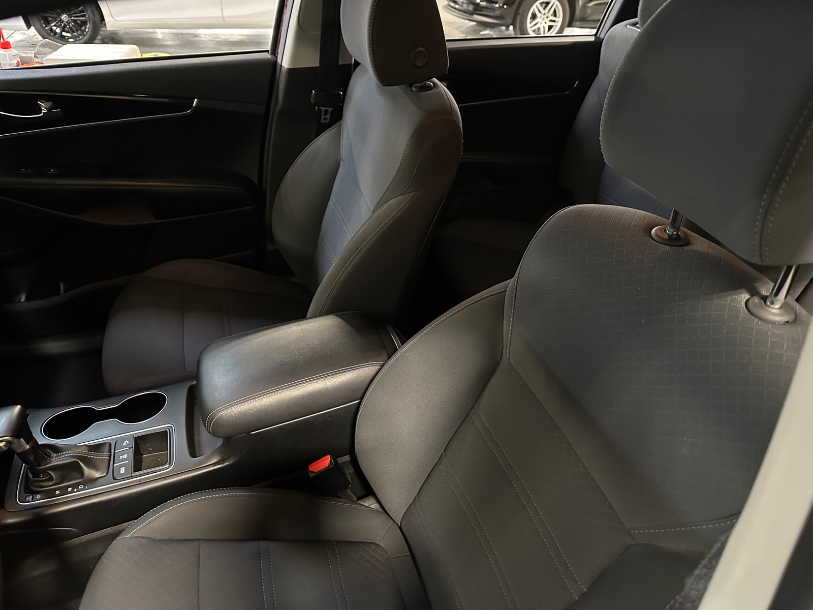 Thumbnail: 2019 Kia Sorento - 2