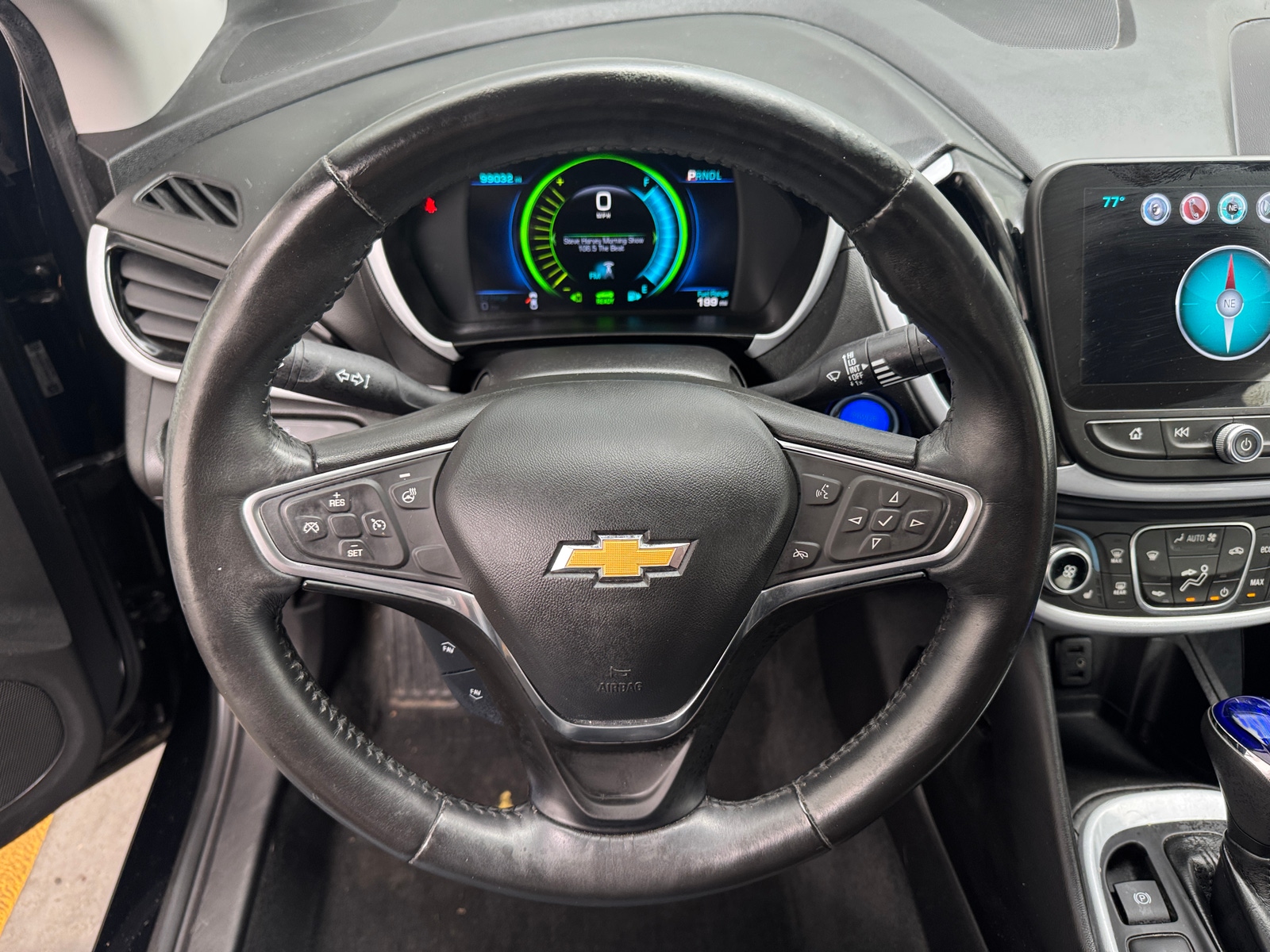 Thumbnail: 2017 Chevrolet Volt - 5