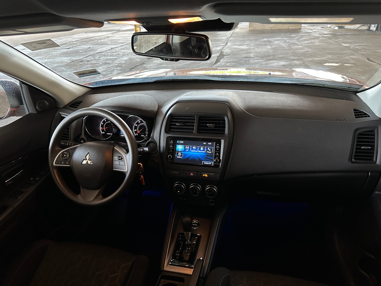 Thumbnail: 2023 Mitsubishi Outlander Sport - 3