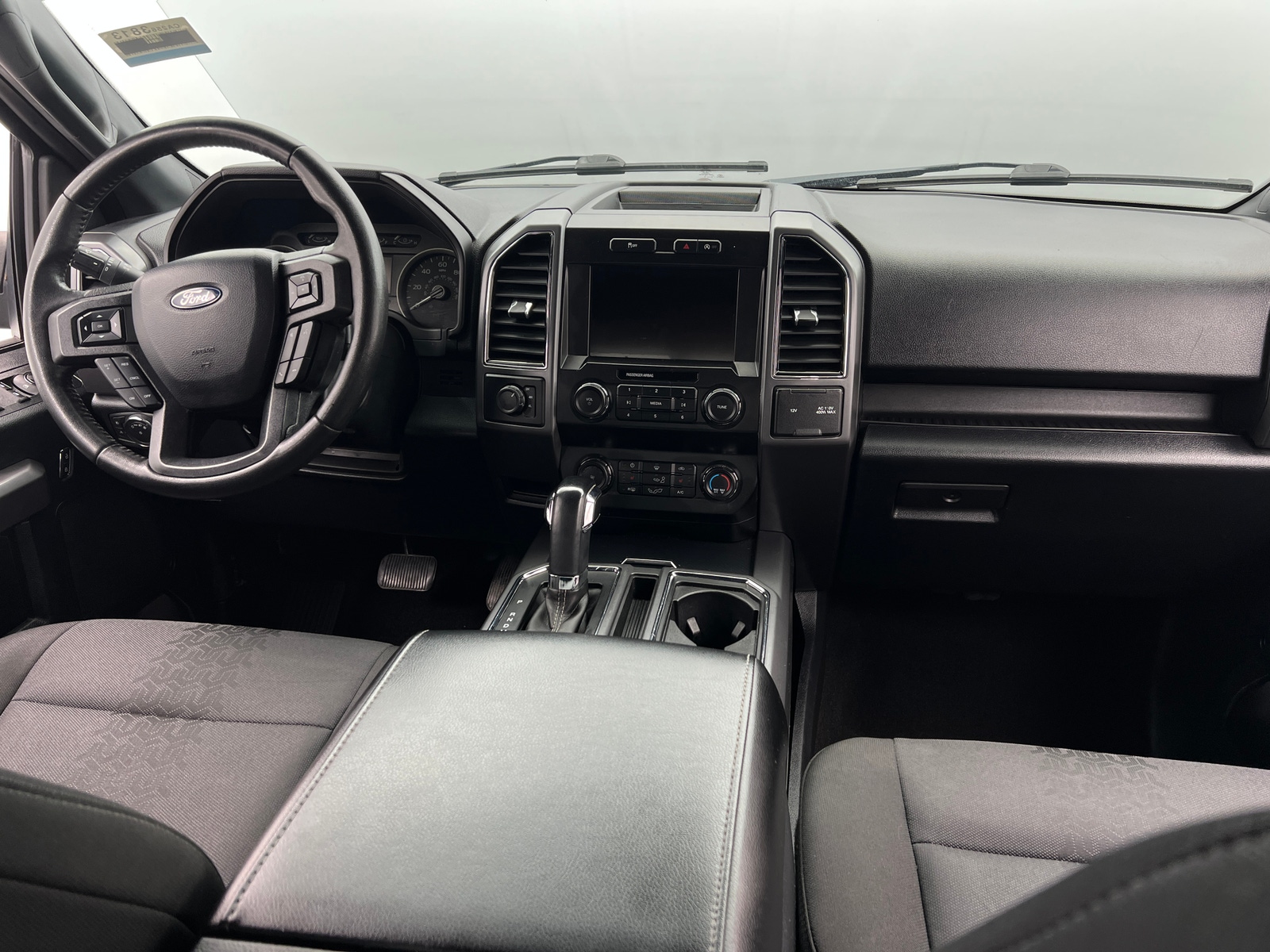 Thumbnail: 2020 Ford Econoline - 3