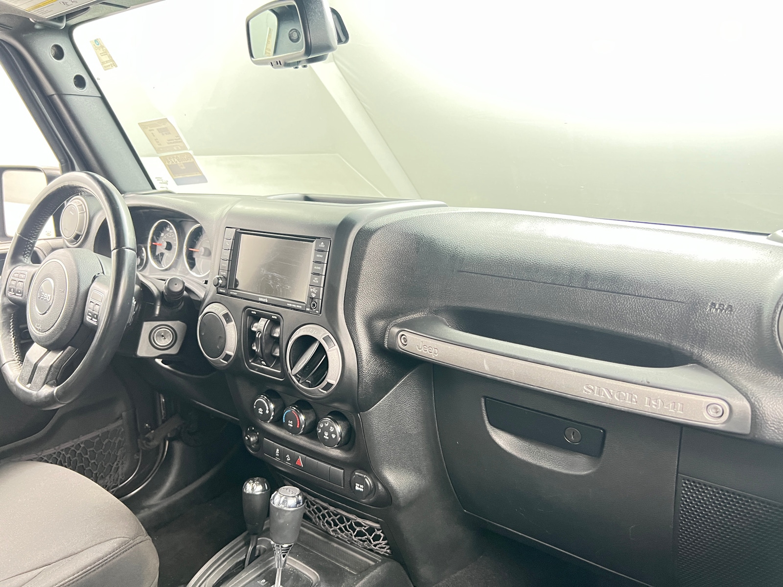 Thumbnail: 2017 Jeep Wrangler - 3
