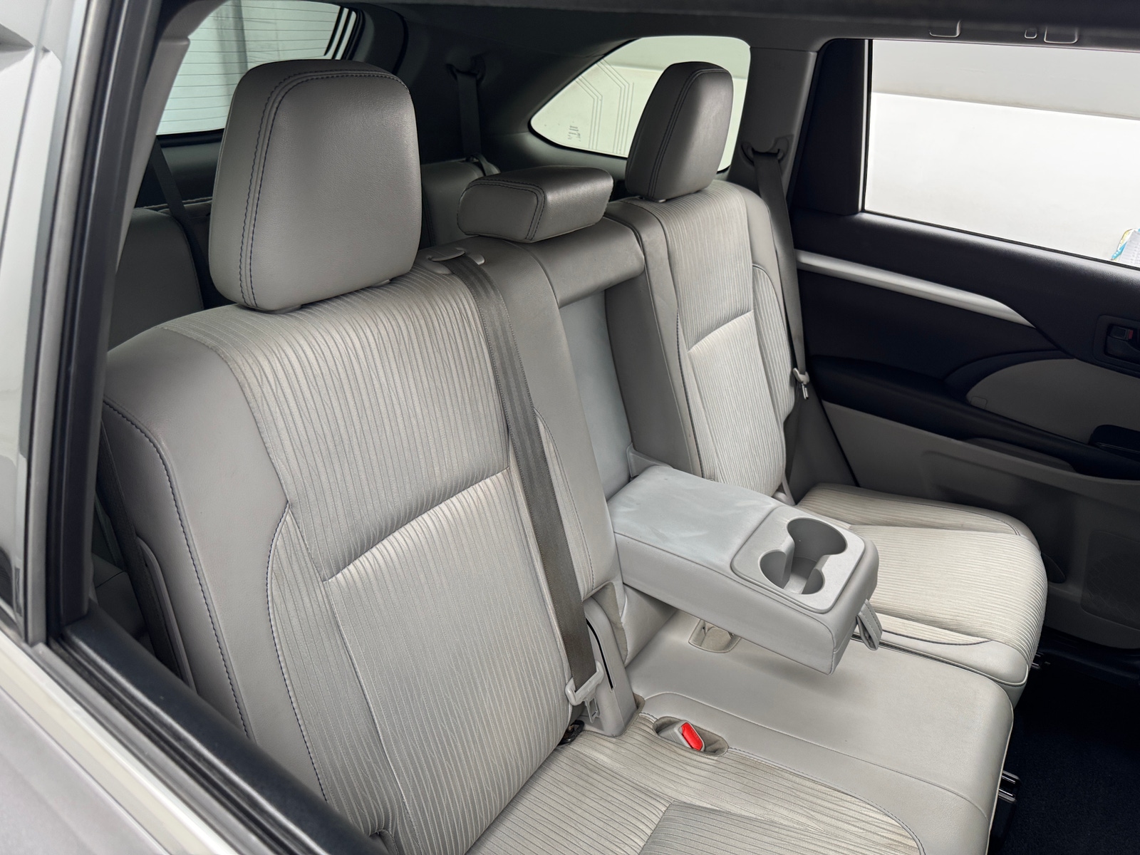 Thumbnail: 2018 Toyota Highlander - 6