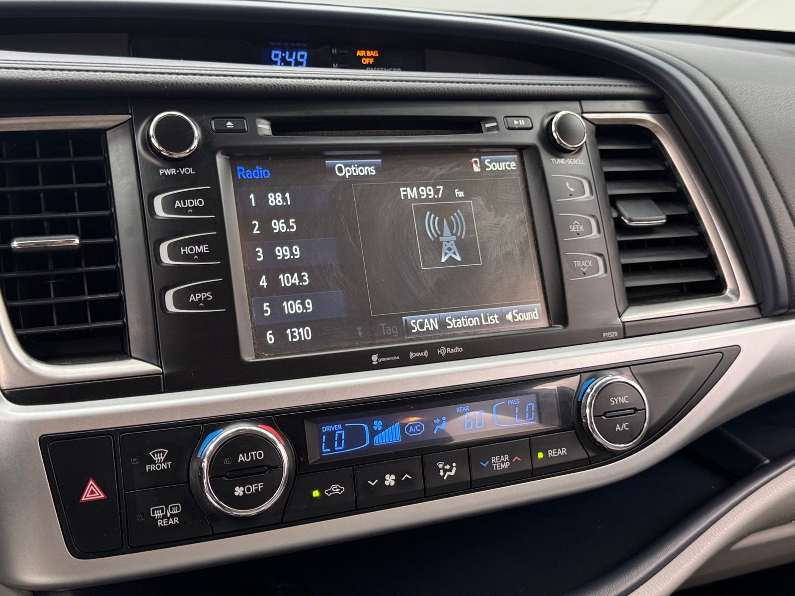 Thumbnail: 2018 Toyota Highlander - 4