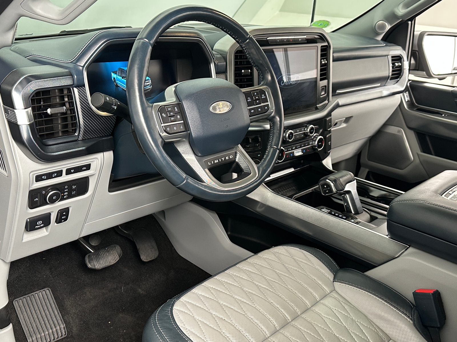 Thumbnail: 2022 Ford Econoline - 2