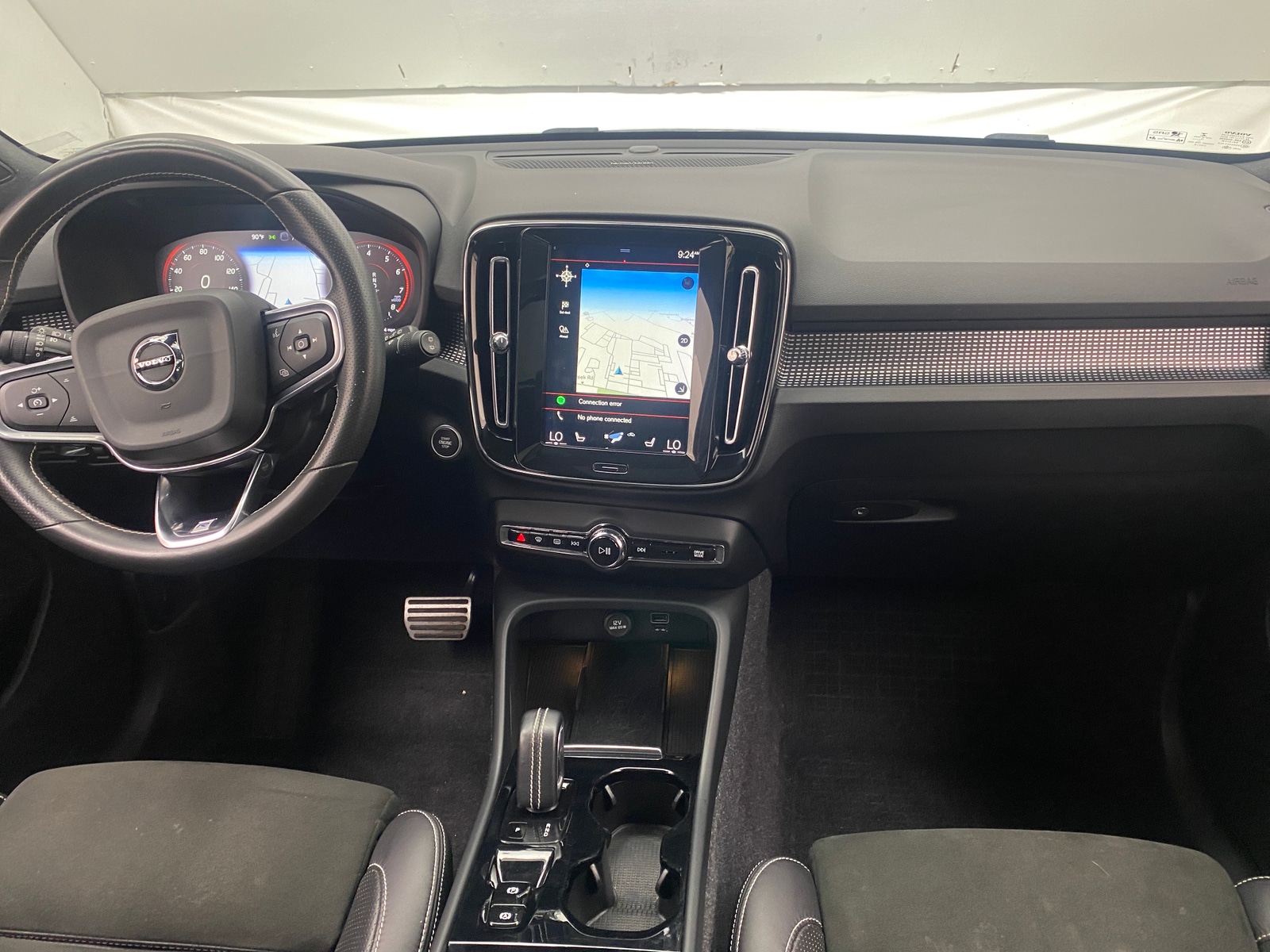 Thumbnail: 2020 Volvo XC40 - 2