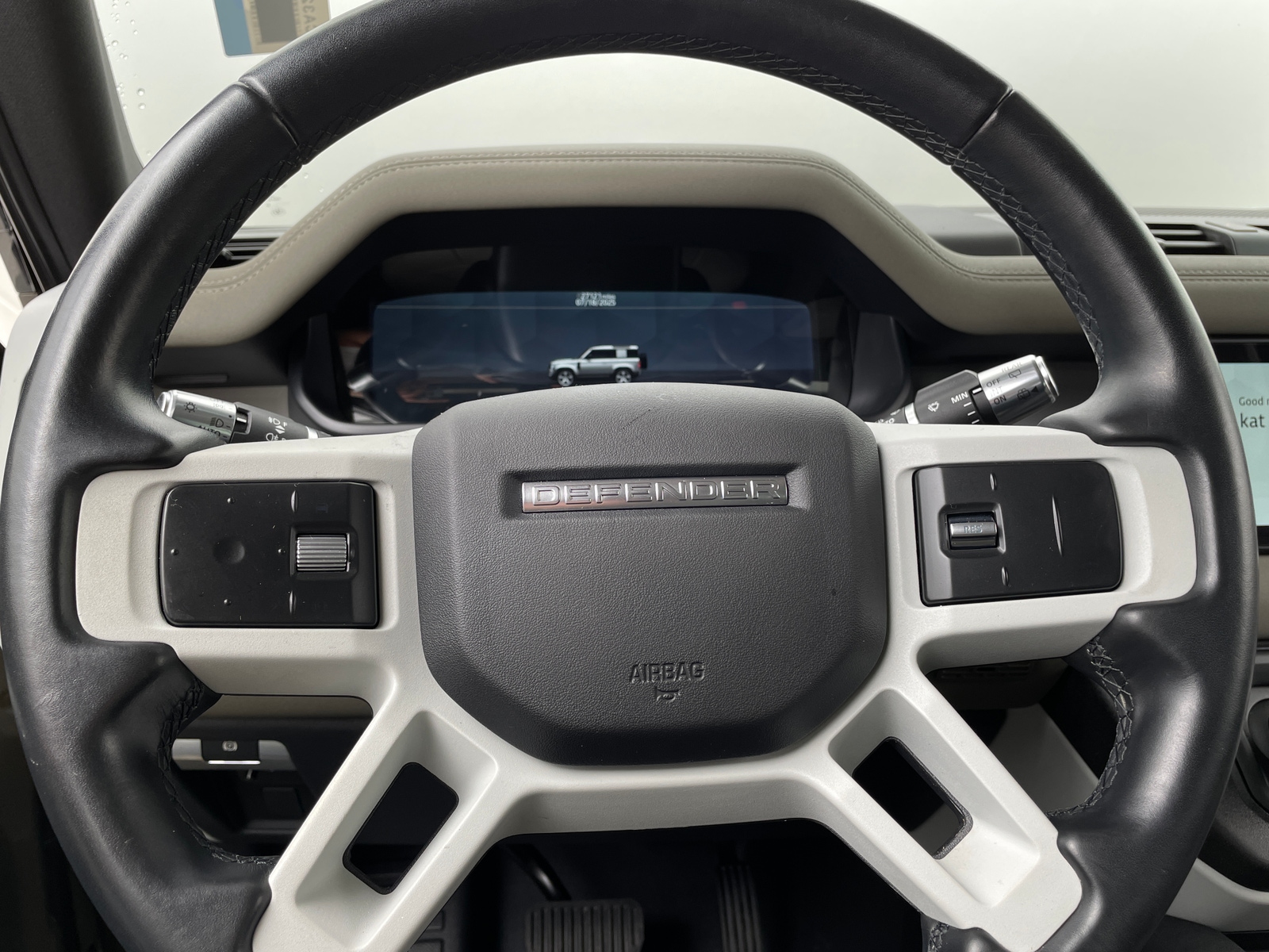 Thumbnail: 2021 Land Rover Defender - 4