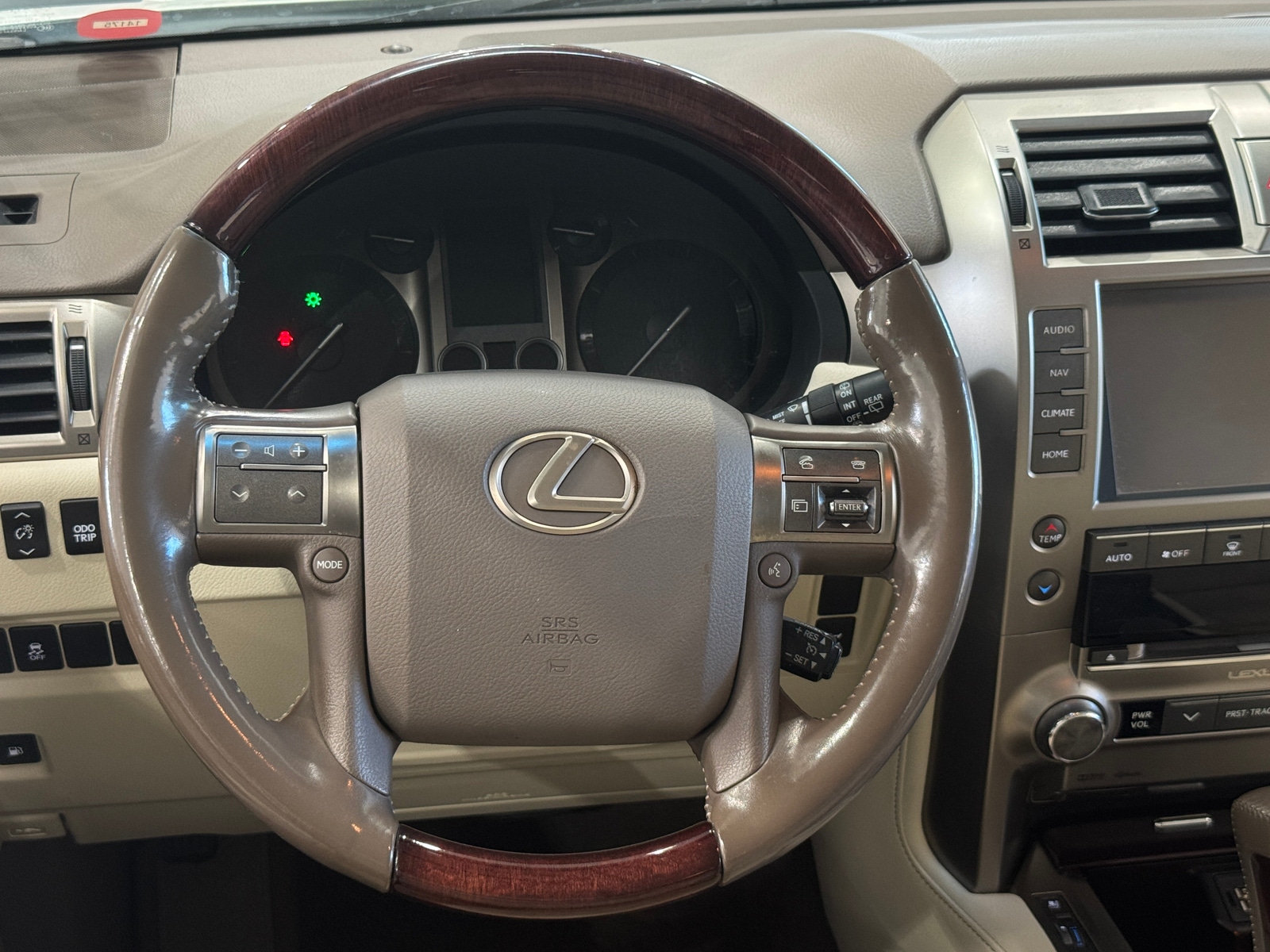 Thumbnail: 2017 Lexus GX - 4
