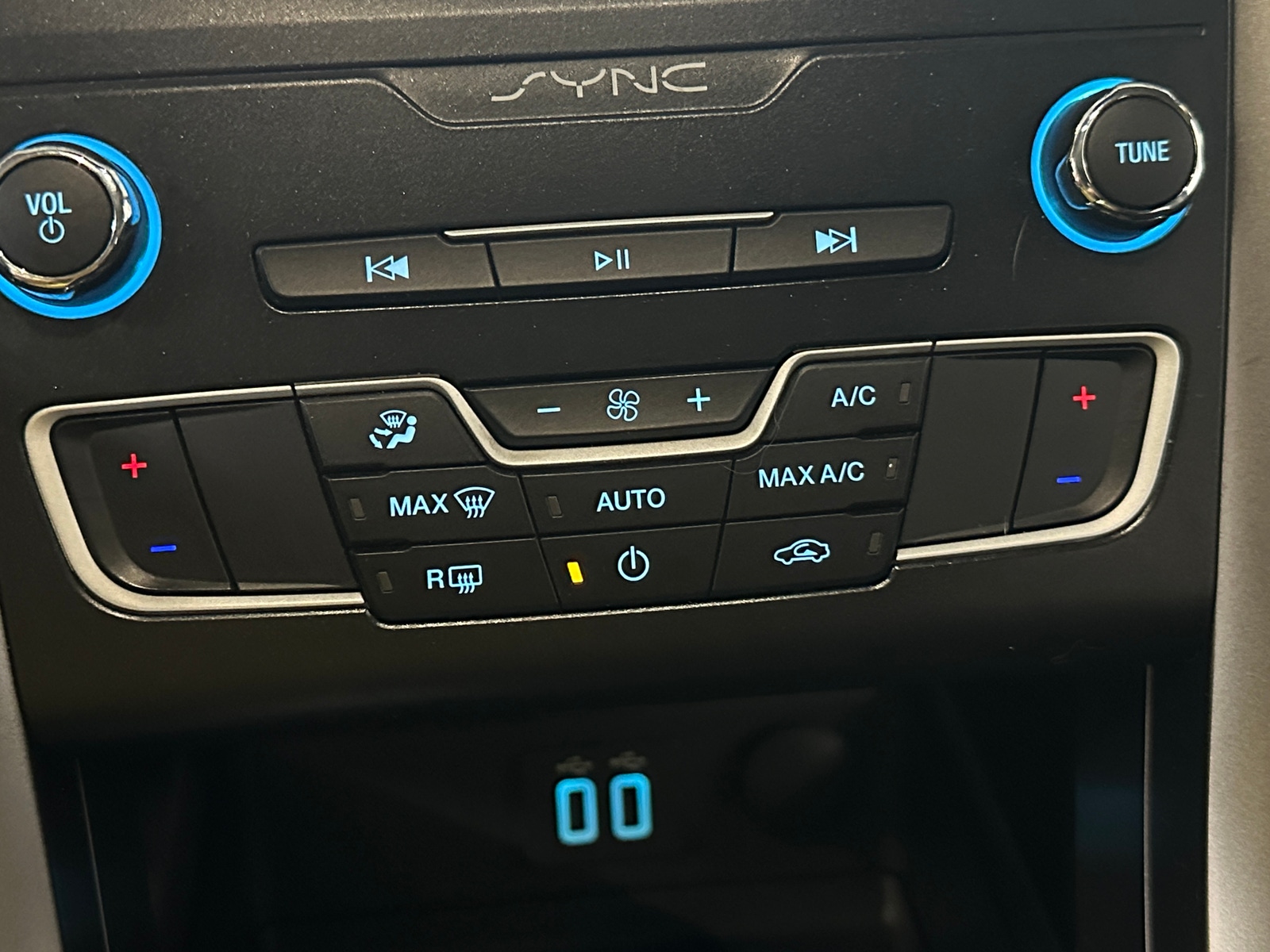 Thumbnail: 2020 Ford Fusion - 4