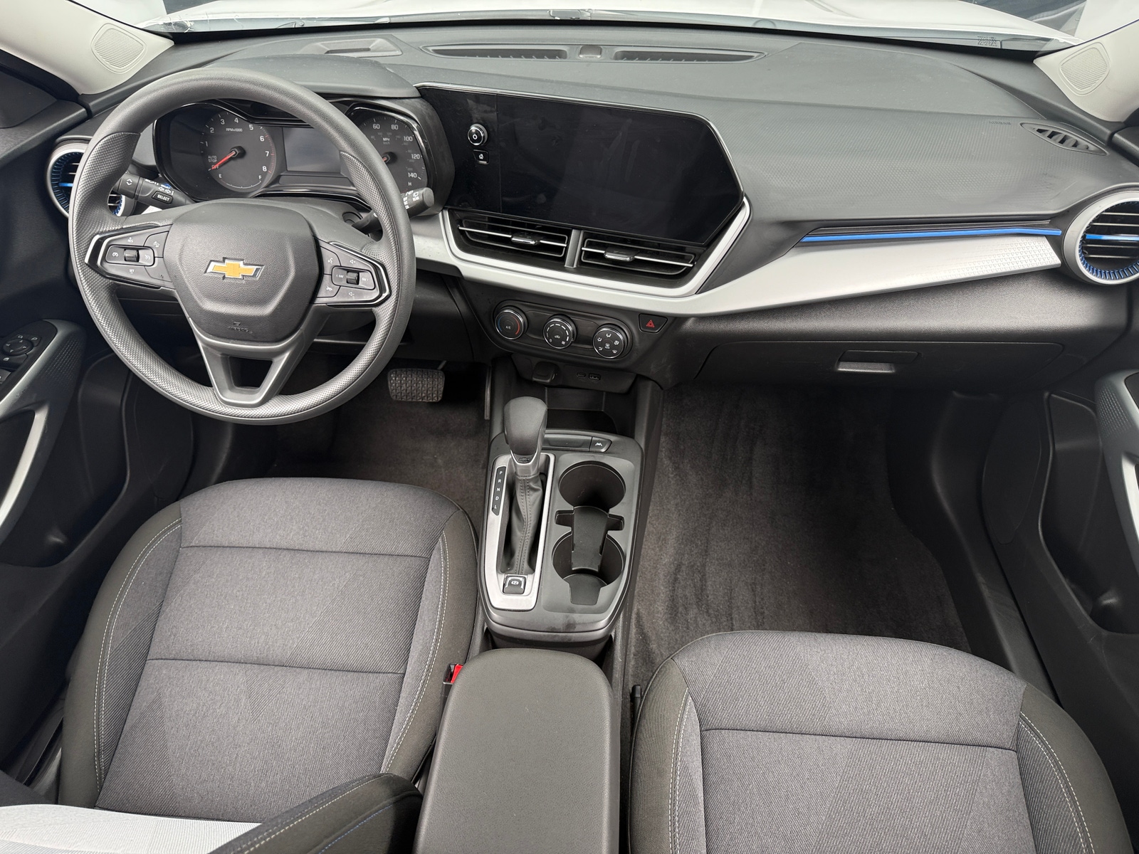 Thumbnail: 2025 Chevrolet Trax - 3