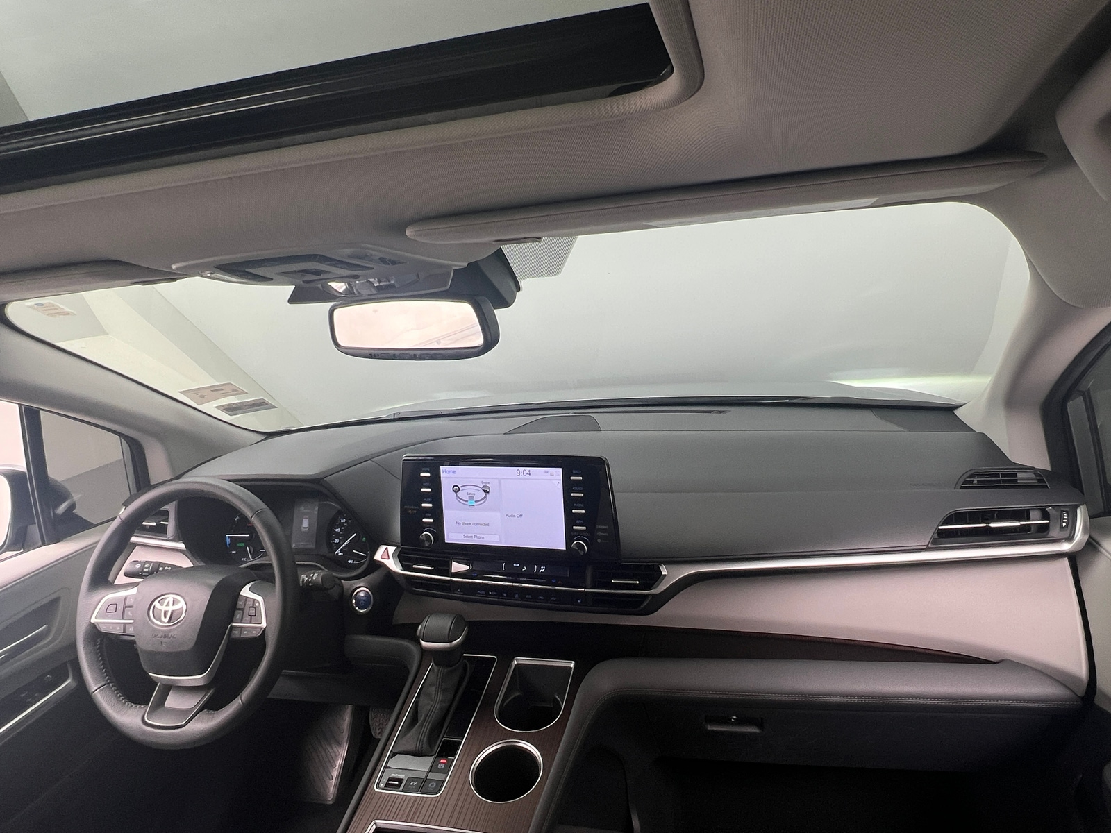 Thumbnail: 2023 Toyota Sienna - 2