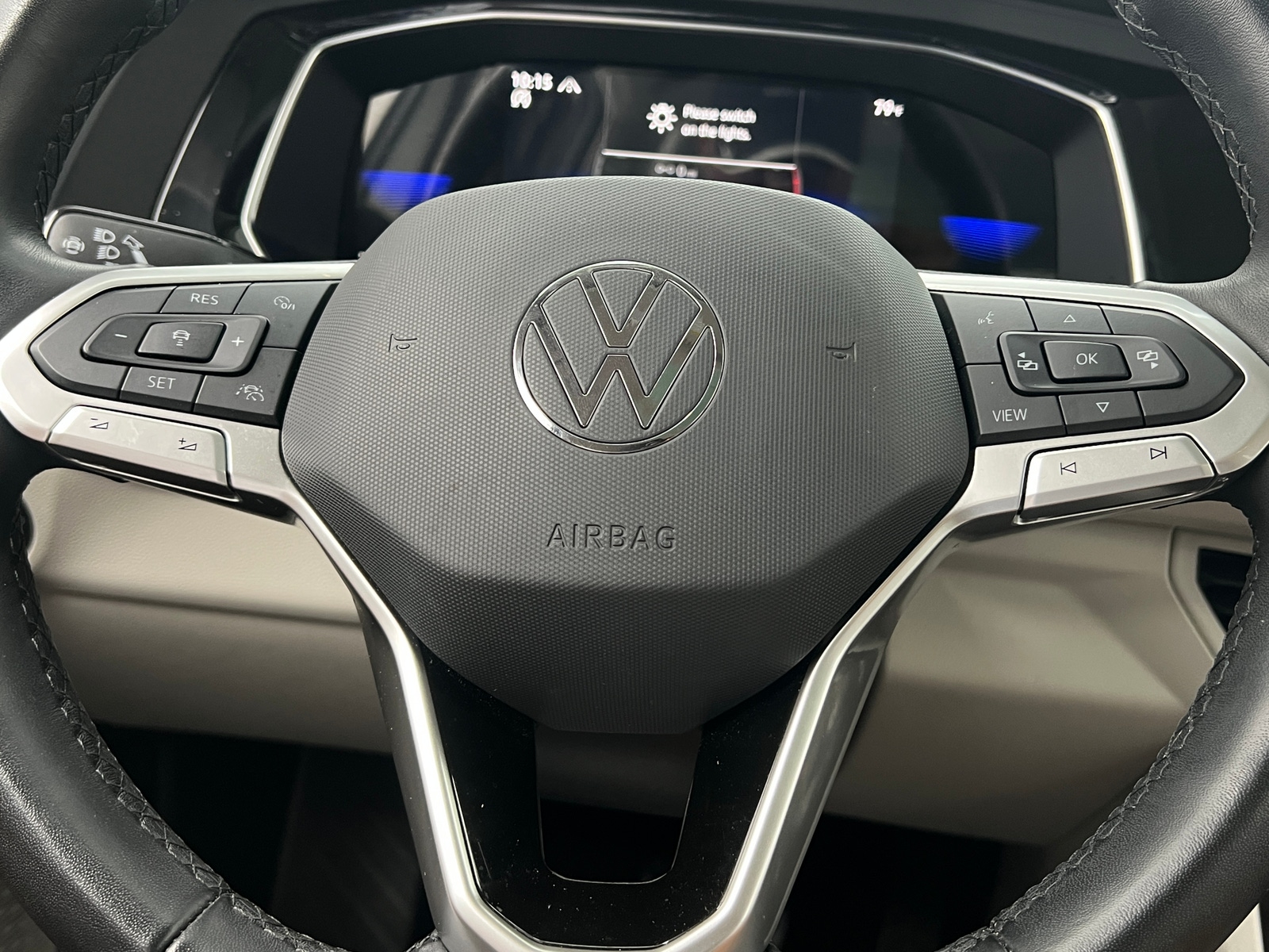 Thumbnail: 2023 Volkswagen Jetta - 4