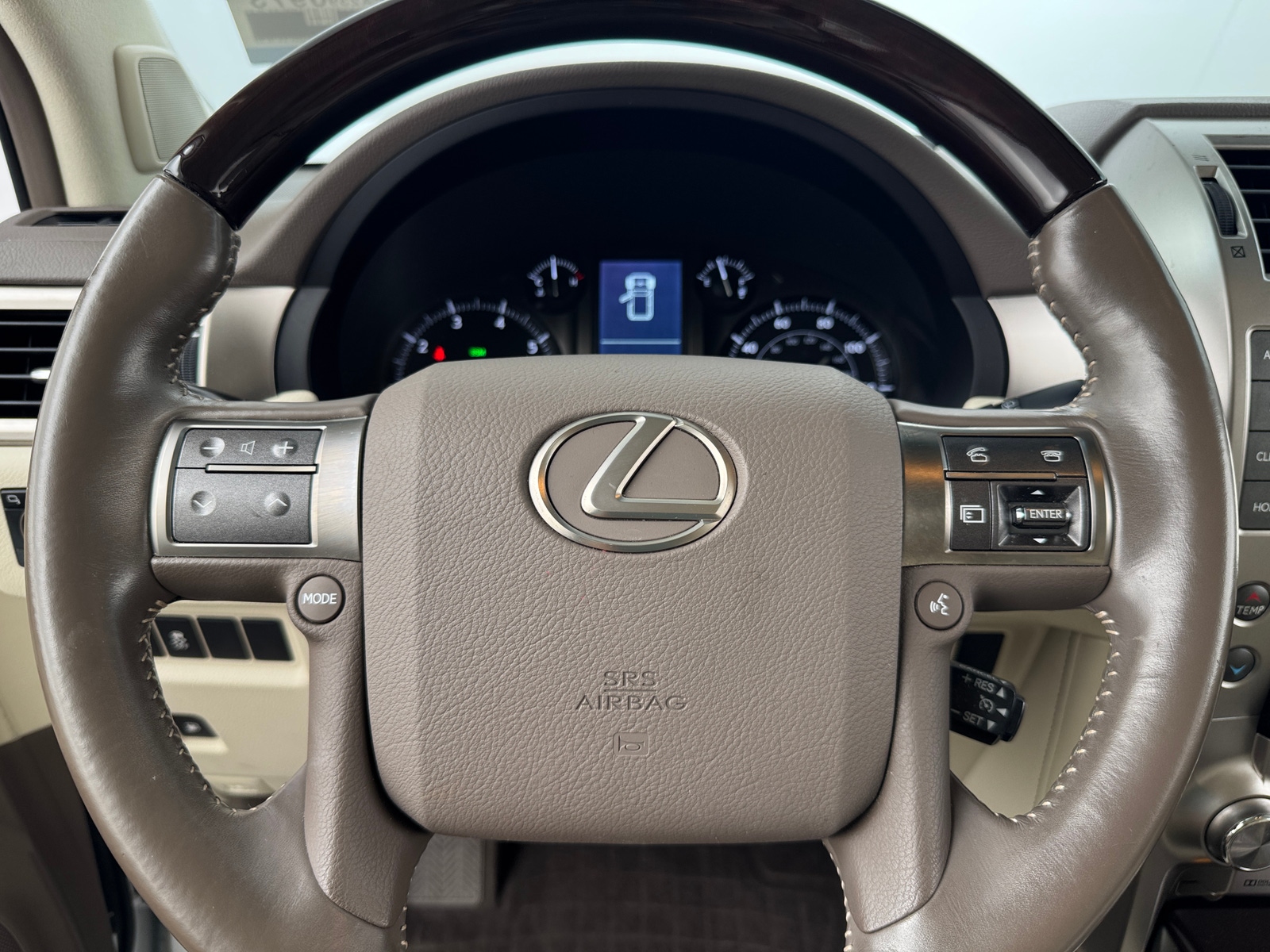 Thumbnail: 2019 Lexus GX - 4