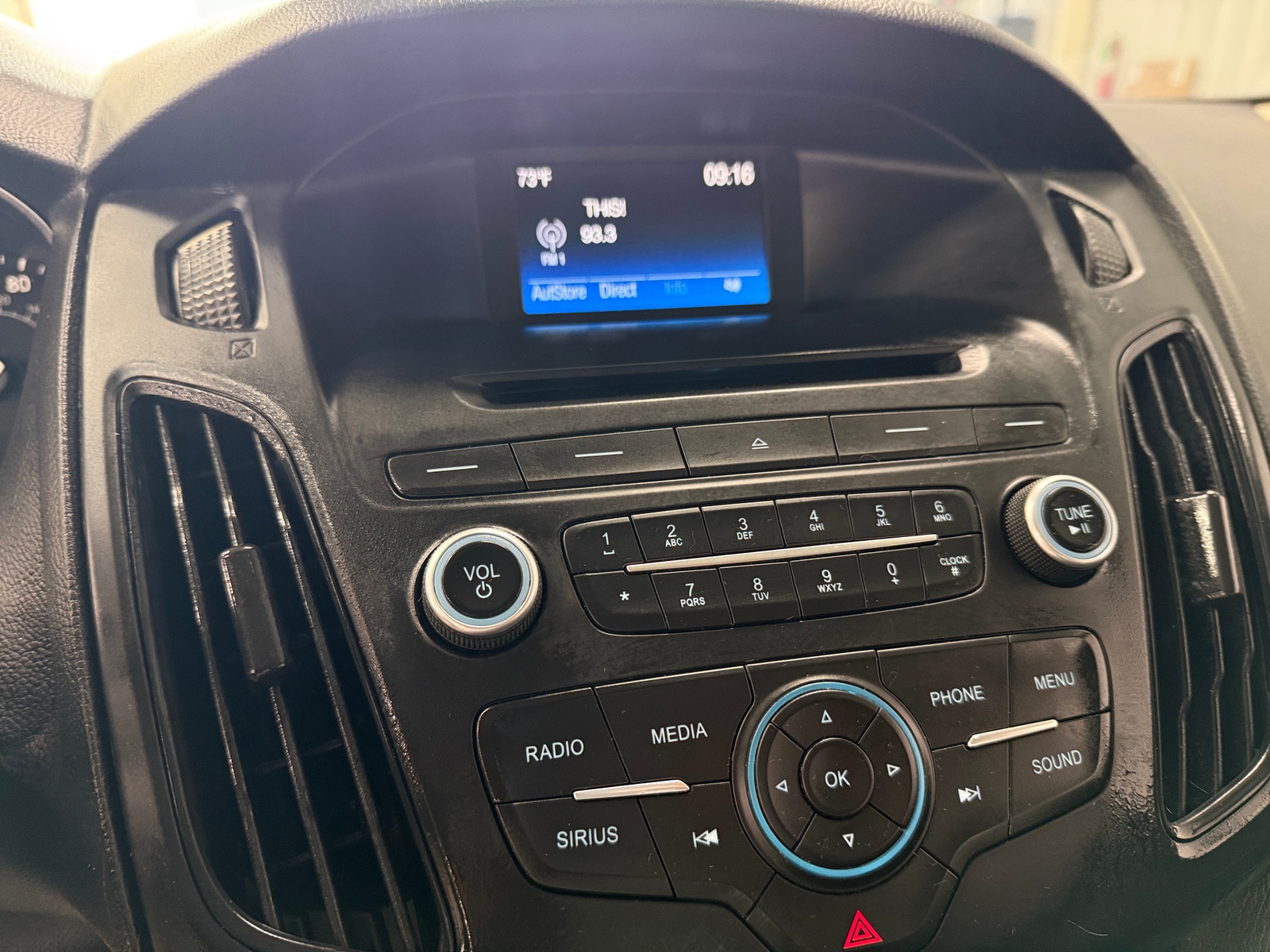 Thumbnail: 2017 Ford Focus - 4