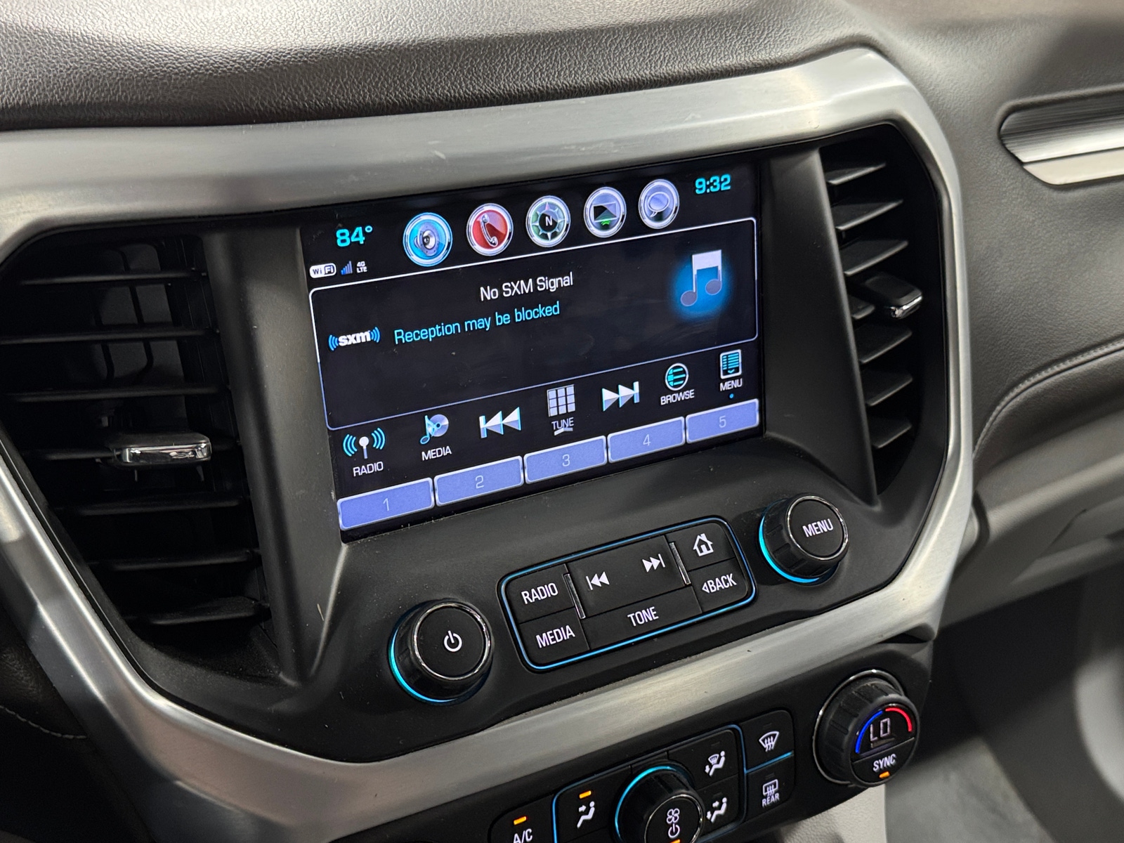 Thumbnail: 2018 GMC Acadia - 3