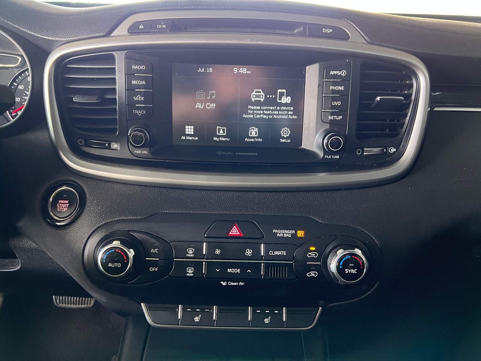 Thumbnail: 2017 Kia Sorento - 3