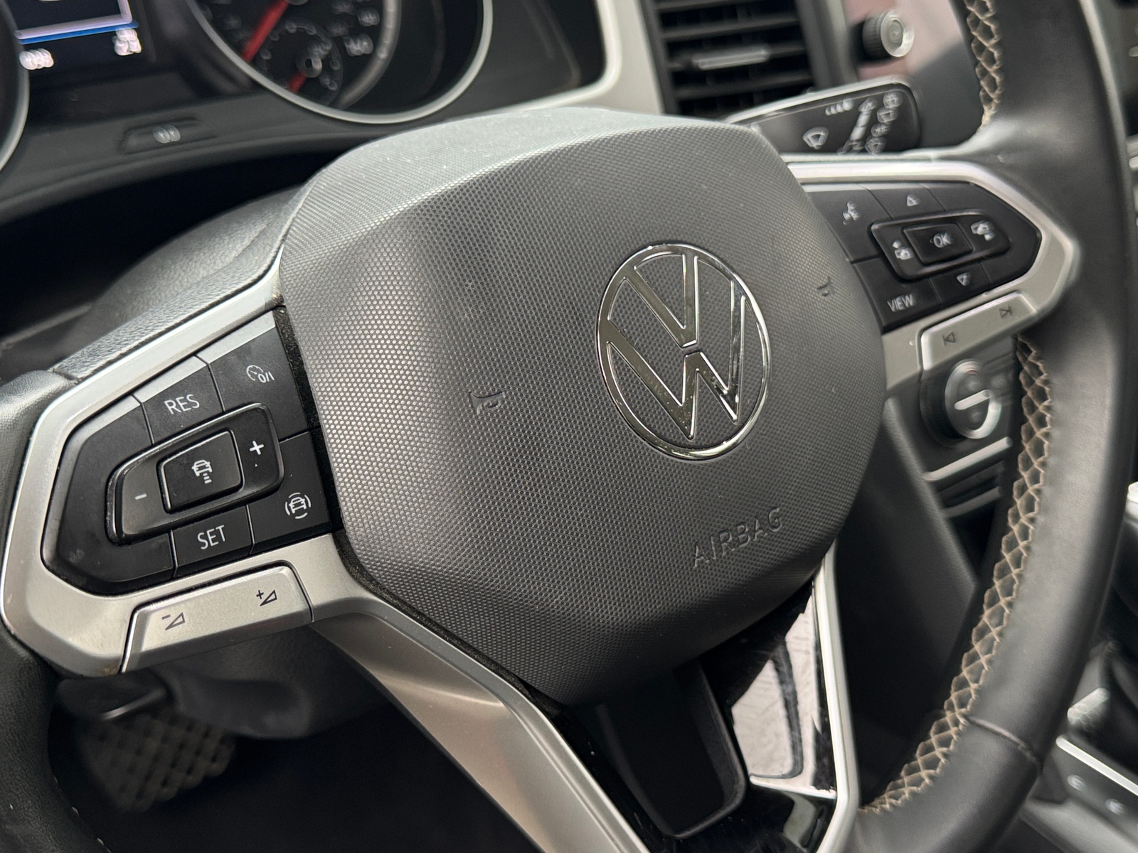 Thumbnail: 2021 Volkswagen Atlas - 4
